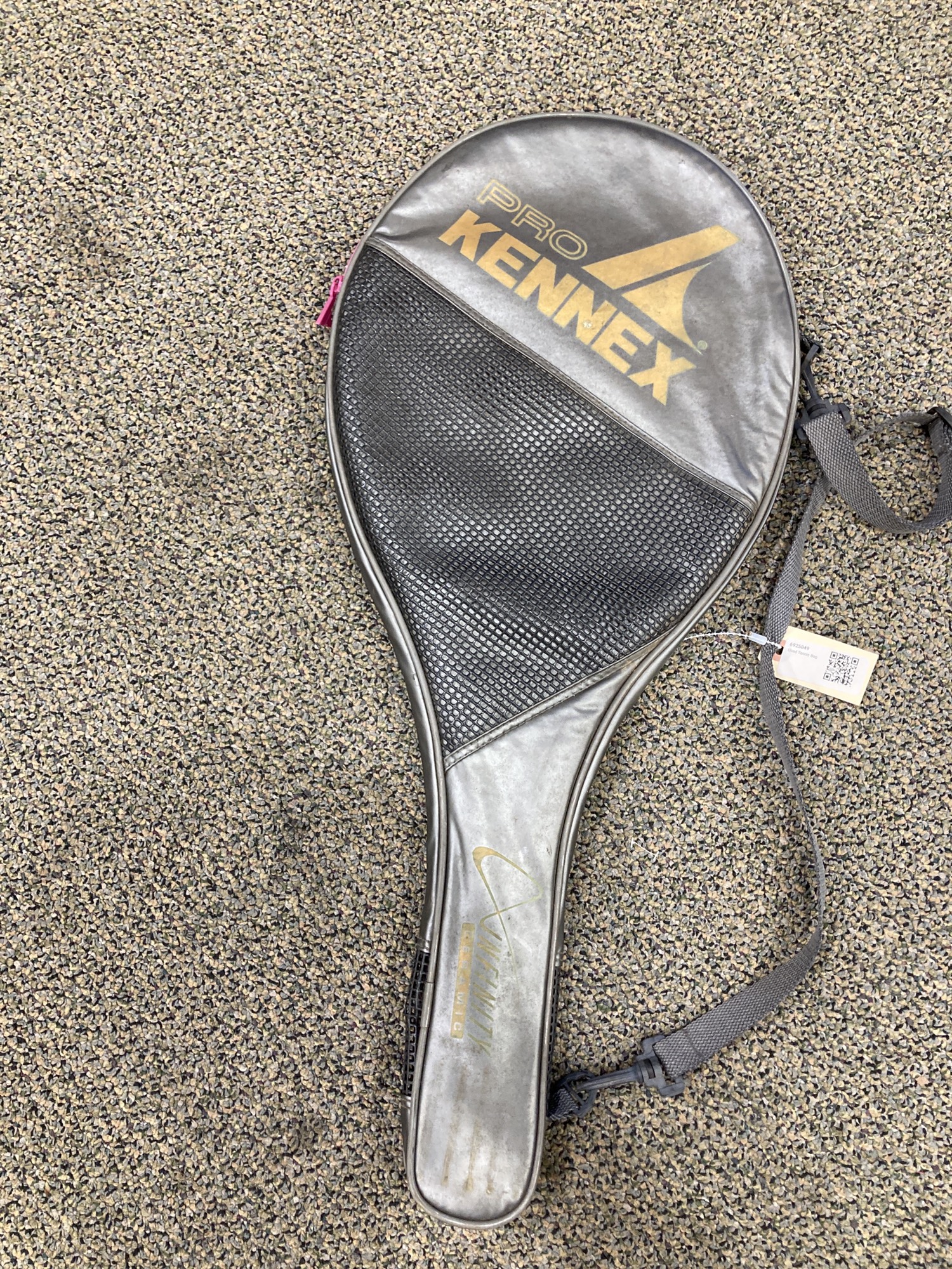 Used Tennis Bag SidelineSwap