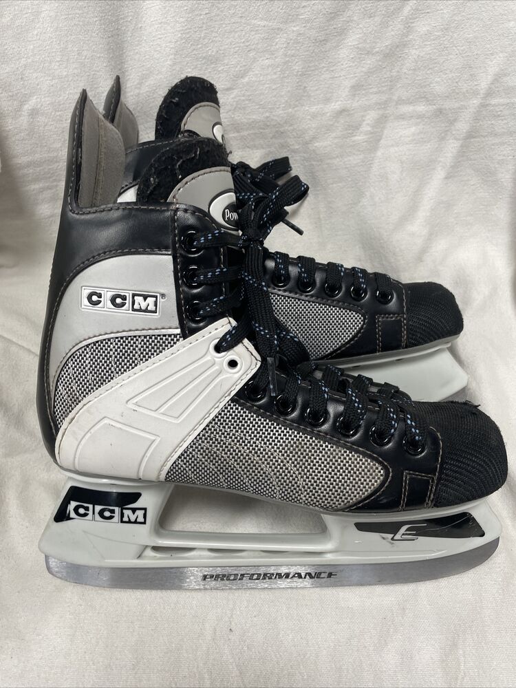 Senior Adult Men’s Size 7 CCM POWERLINE 550 Ice Hockey Skates