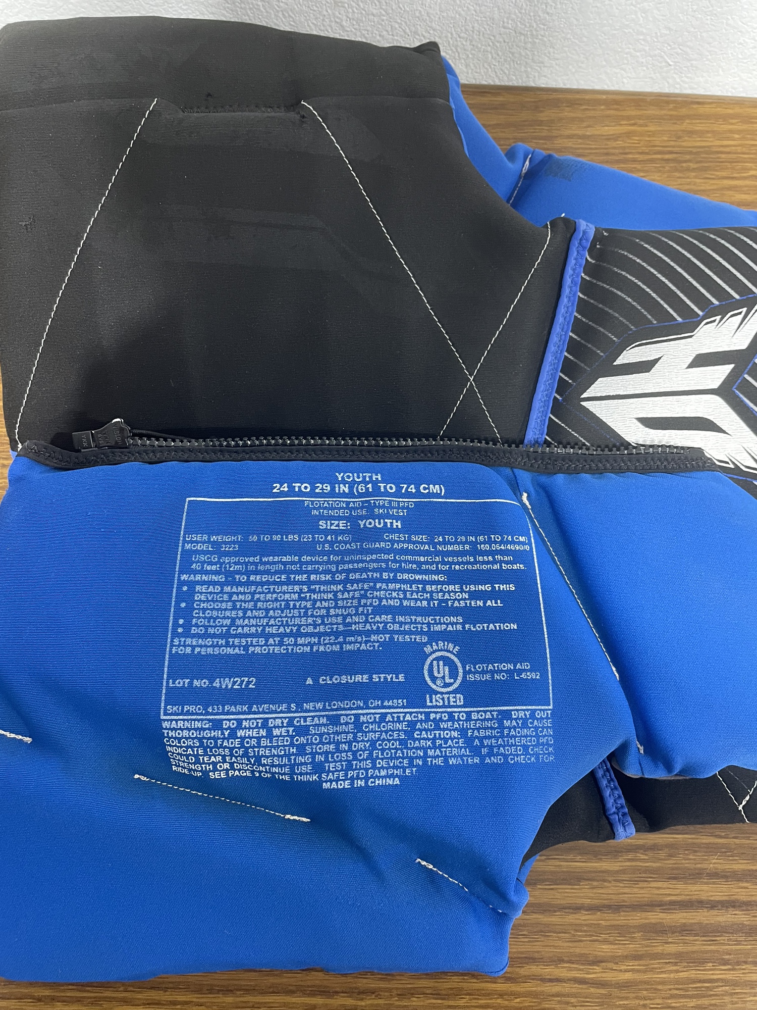 Youth life jacket SidelineSwap