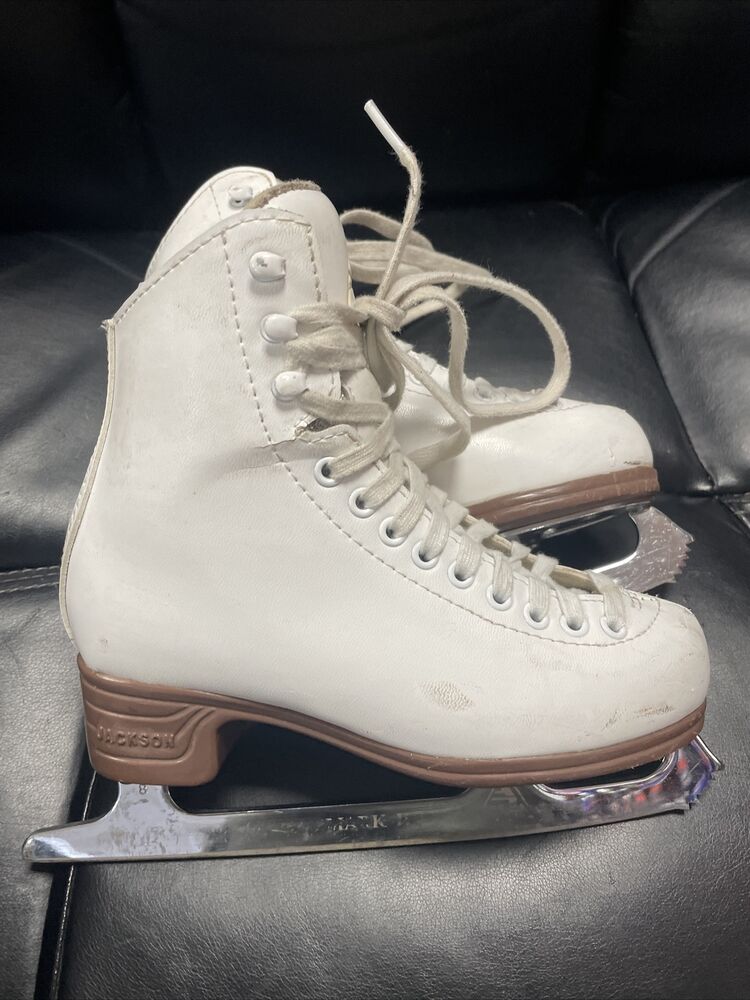 Girls Junior Size 1 JACKSON ULTIMA EXCEL FIGURE ICE SKATES. WHITE