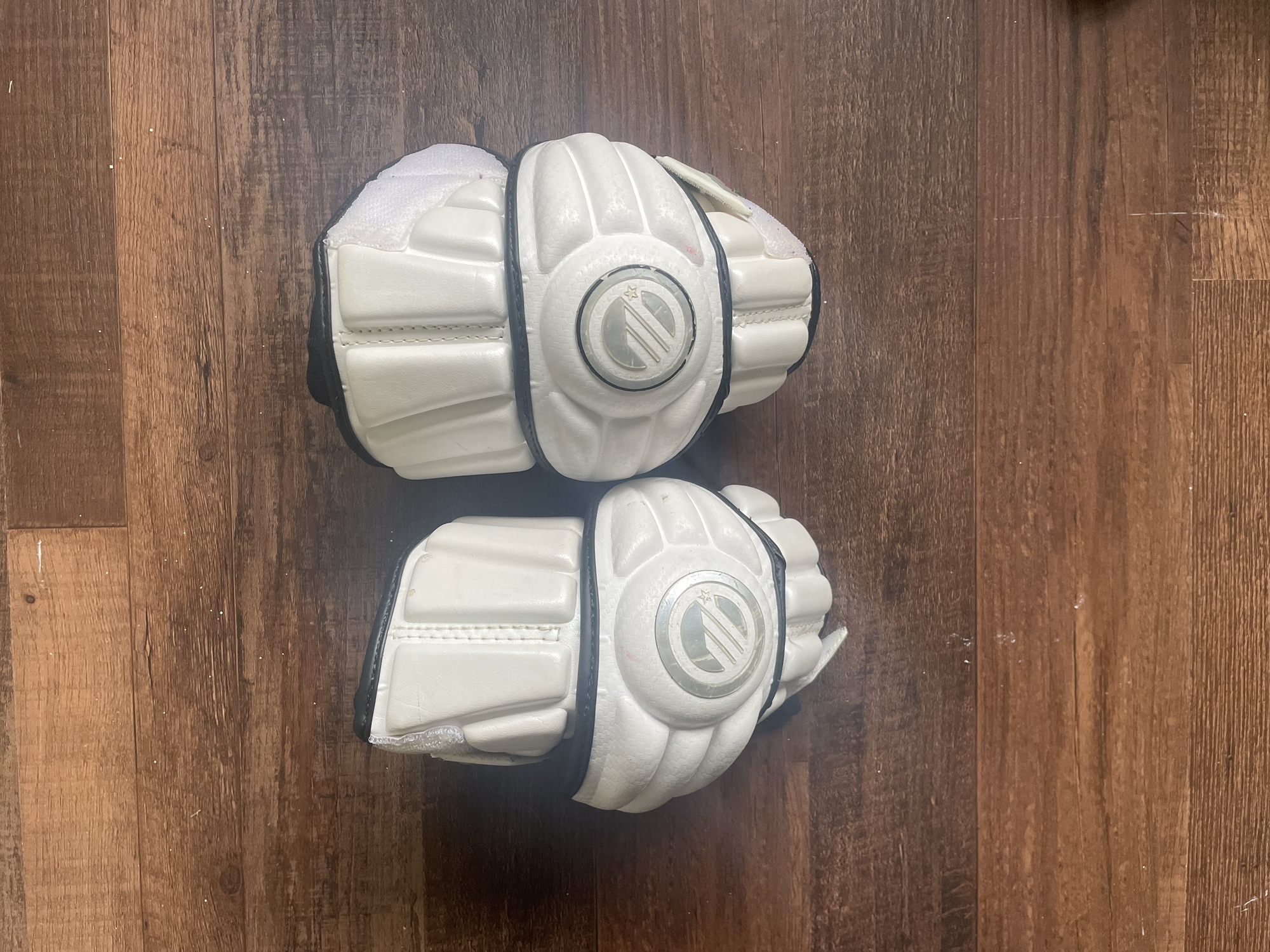 Maverick elbow caps SidelineSwap