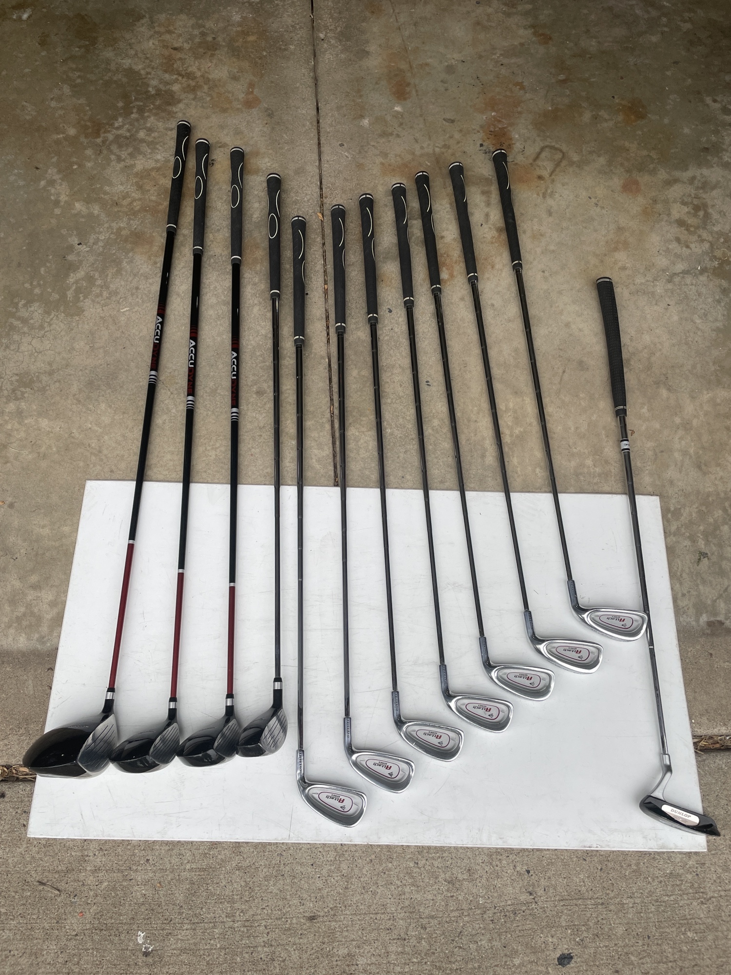 Men’s RH Dunlop Attack series golf clubs complete set SidelineSwap
