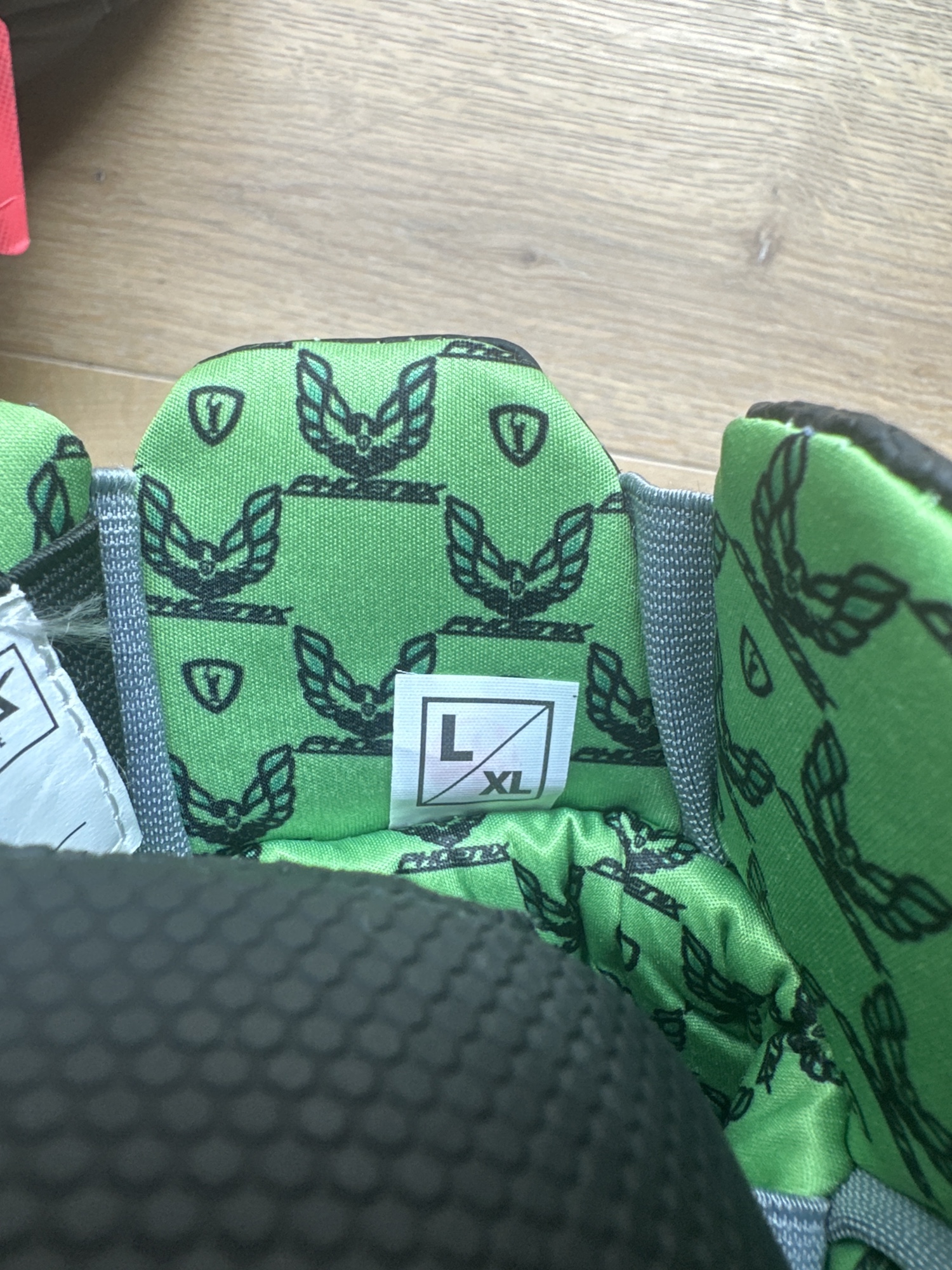 New Player's Adrenaline Extra Large Phoenix Lacrosse Gloves SidelineSwap