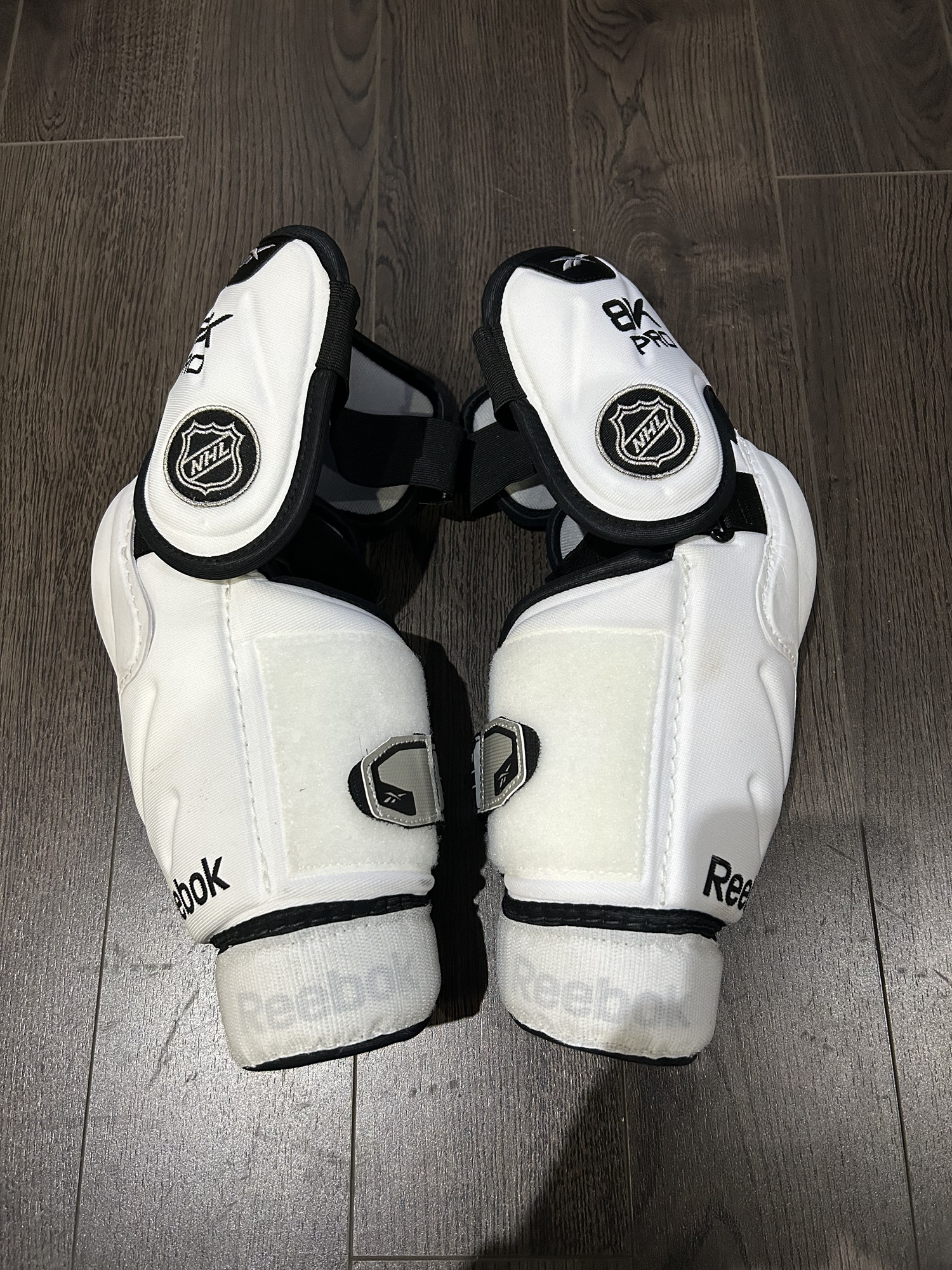 NEW 8K PRO REEBOK ELBOW PADS SENIOR MEDIUM SidelineSwap