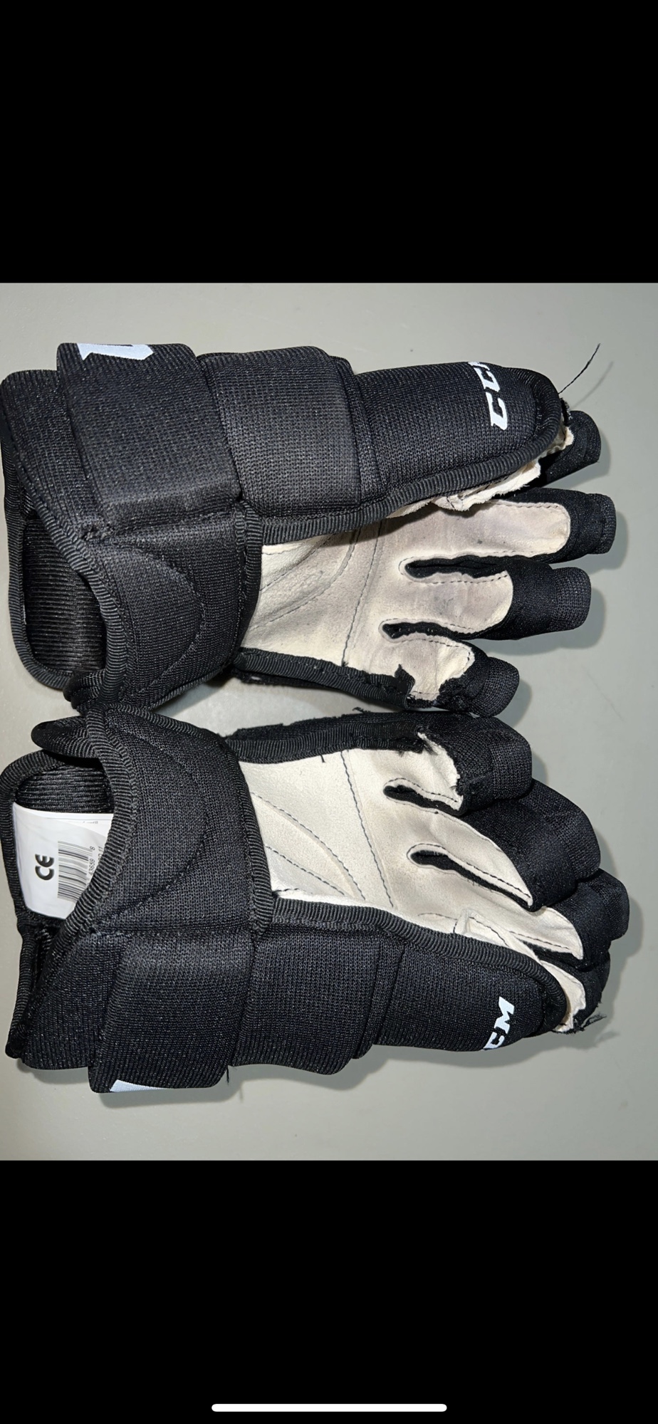 New Large CCM Tacks 9040 Shoulder Pads; CCM Edge 11” Gloves; Bauer NSX