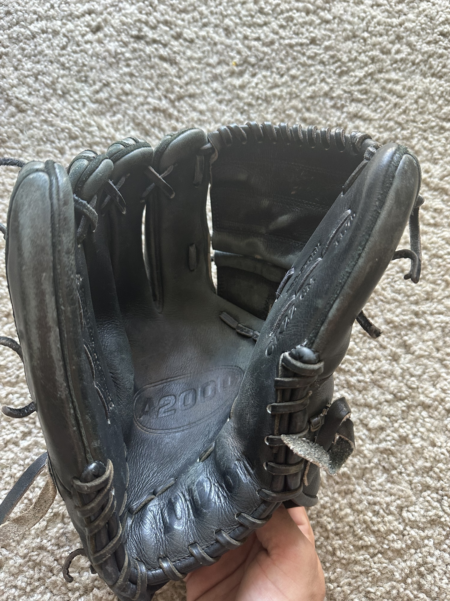 Used Pitcher's 11.75" A2000 Baseball Glove SidelineSwap