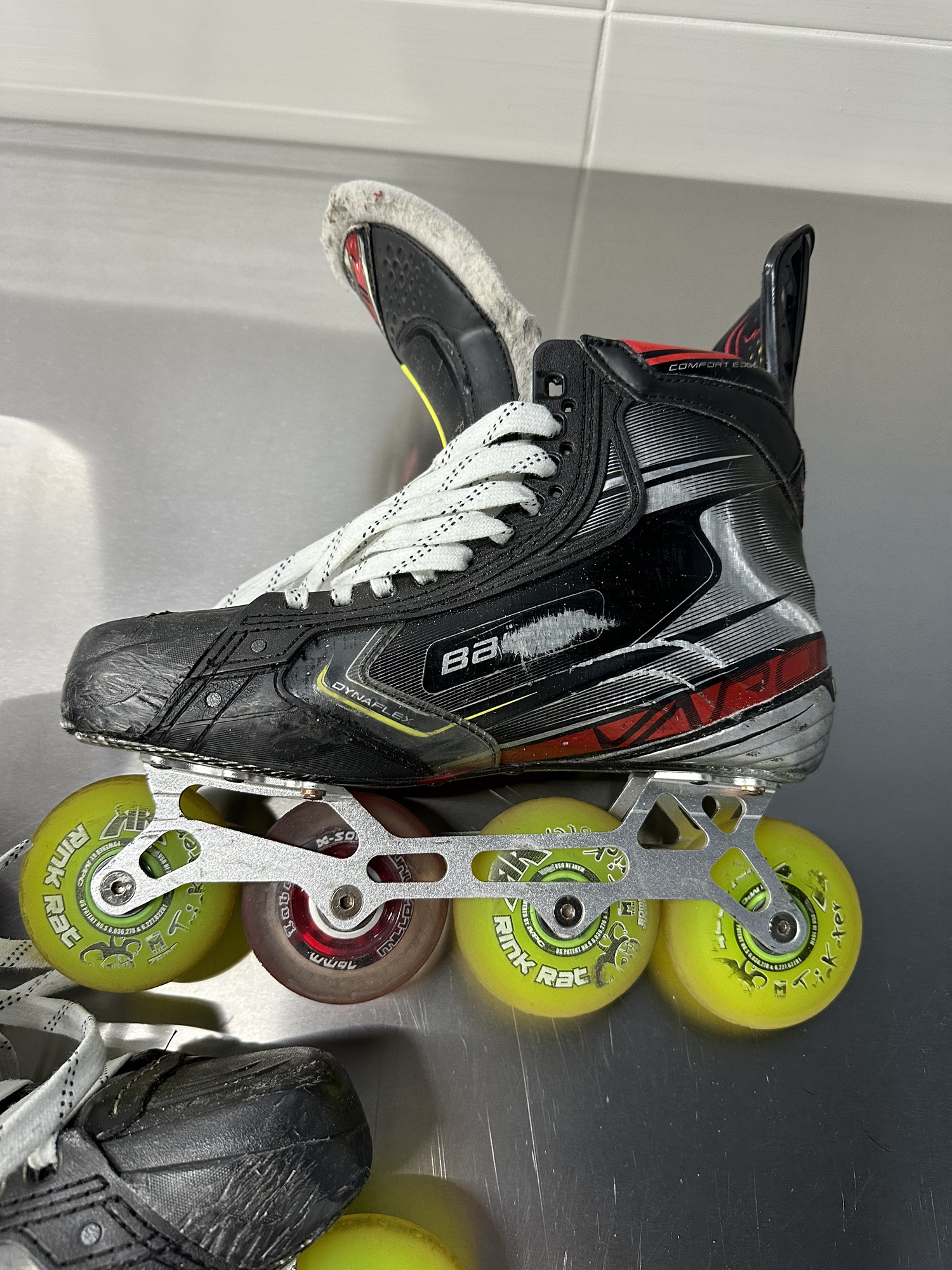 Bauer 2x Pro Roller Hockey Skates 8D SidelineSwap