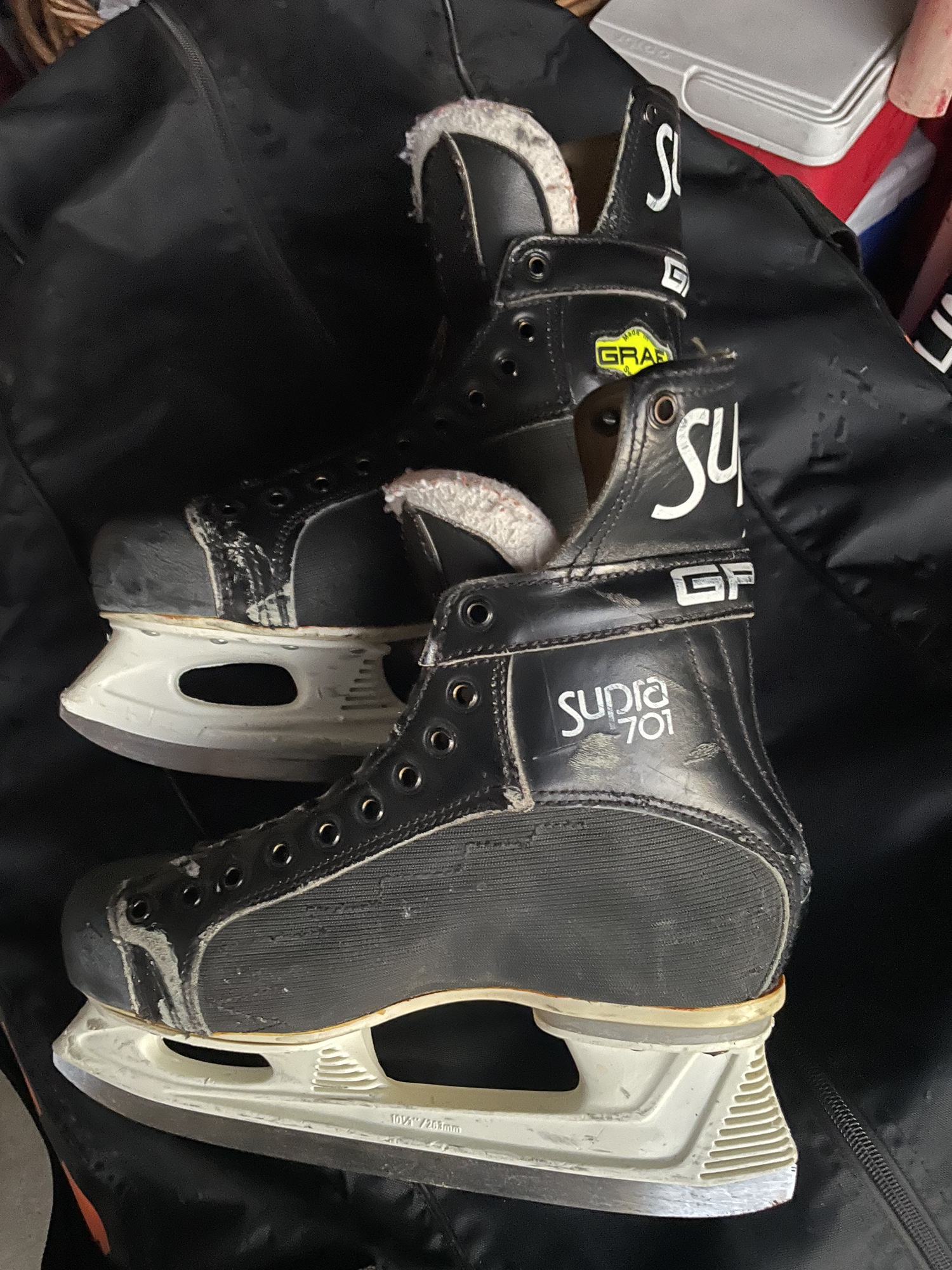 GRAF Ice Hockey Skates Made in Switzerland SidelineSwap
