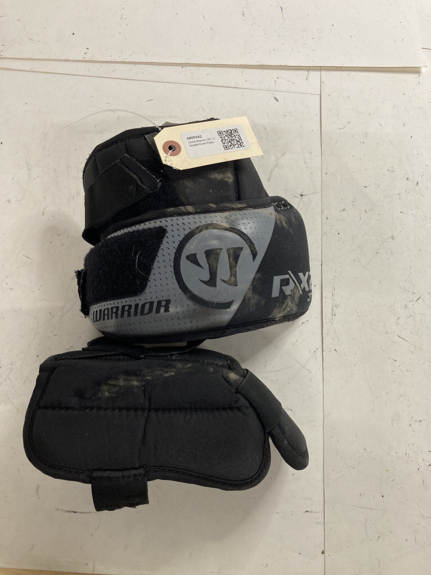 Used Warrior rX2 Jr Goalie Knee Pads SidelineSwap