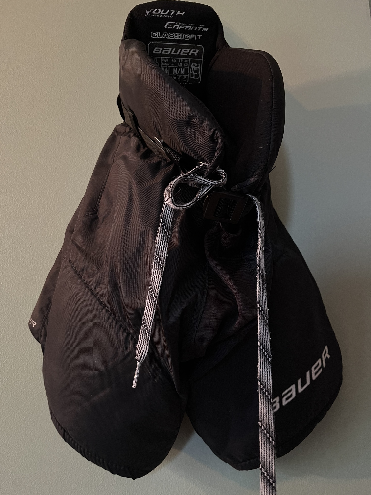 Used Medium Bauer Nexus 400 Hockey Pants SidelineSwap