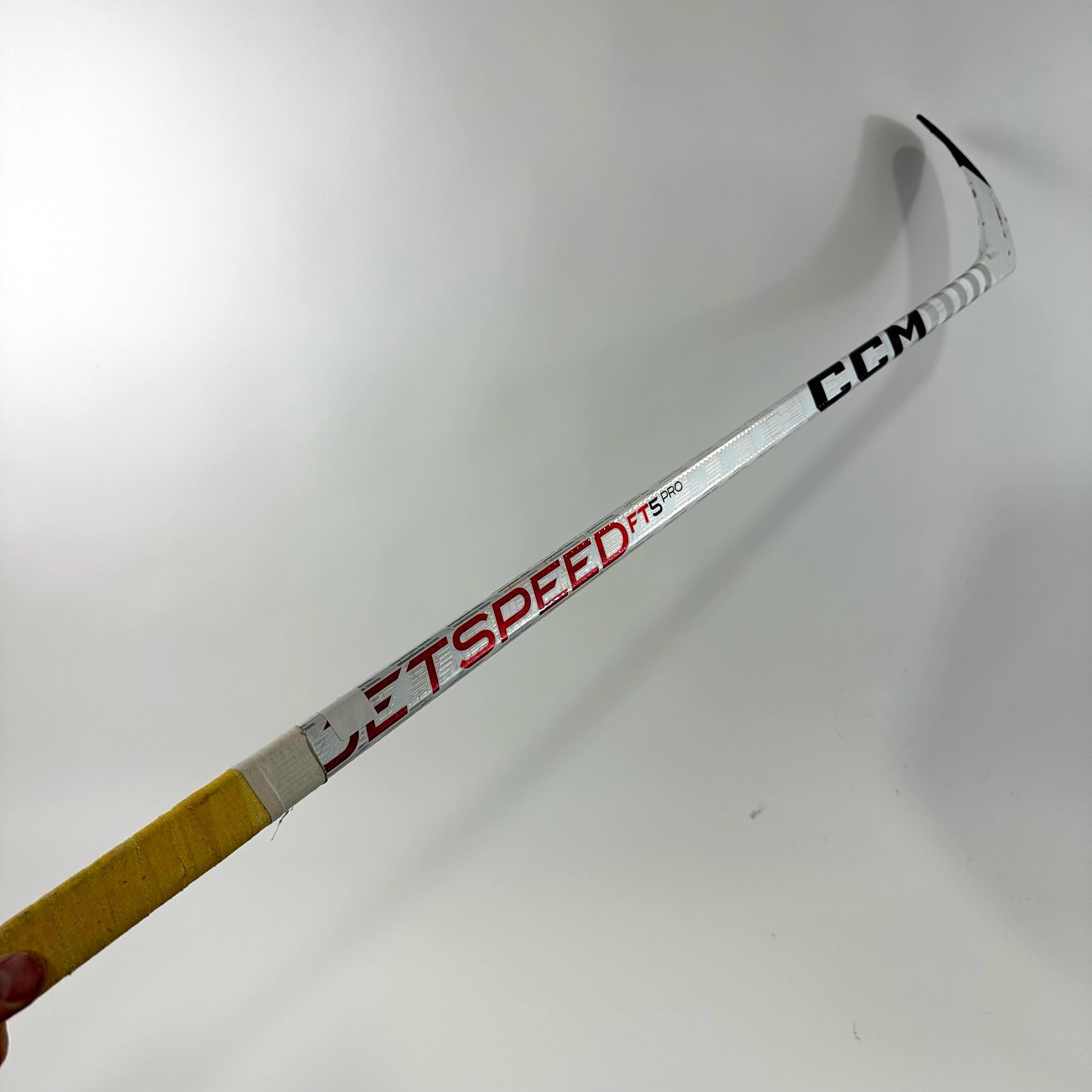 Used White Right Handed CCM Jetspeed FT5 Pro | P92 Curve | 65 Flex ...