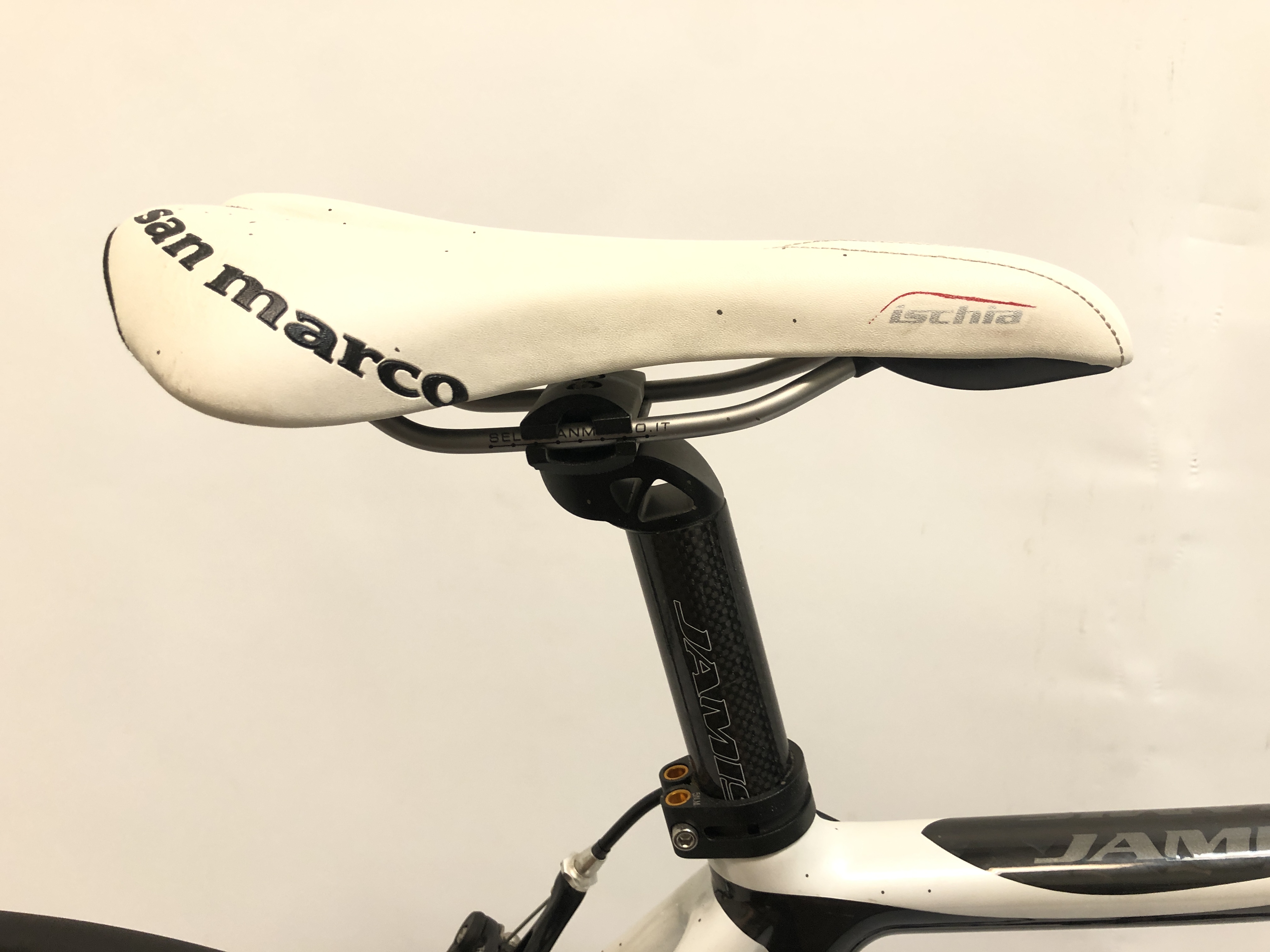 Used Jamis 51cm Carbon Jamis Xenith Comp Road Bike w/ Shimano 105 Road