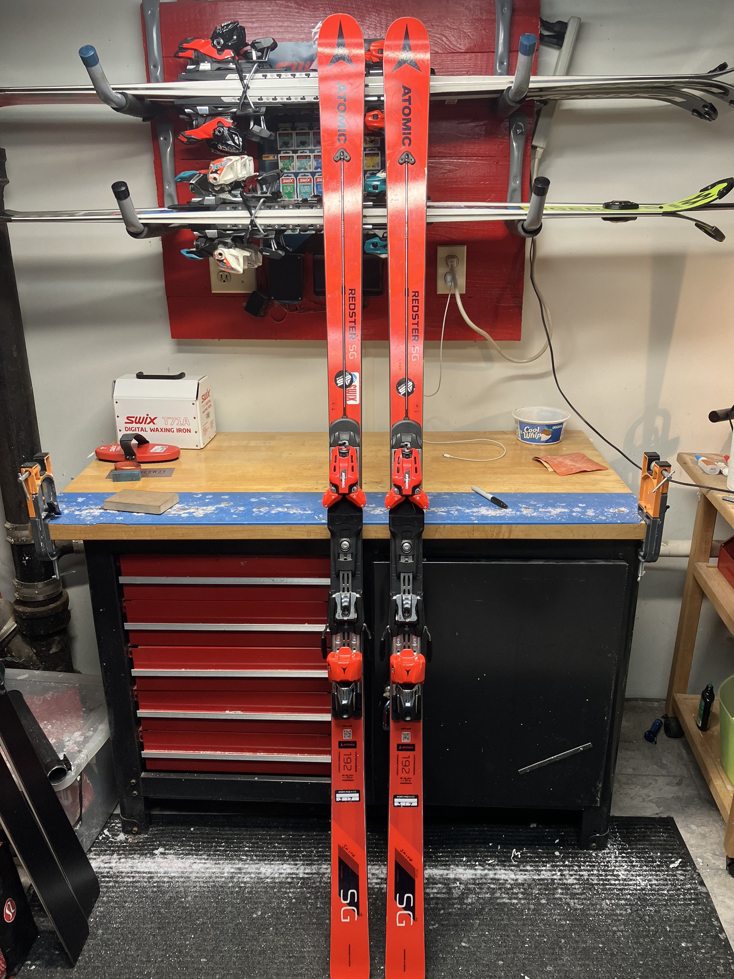 Atomic Redster SG Skis 192cm R35 W/ Atomic X12 Bindings SidelineSwap