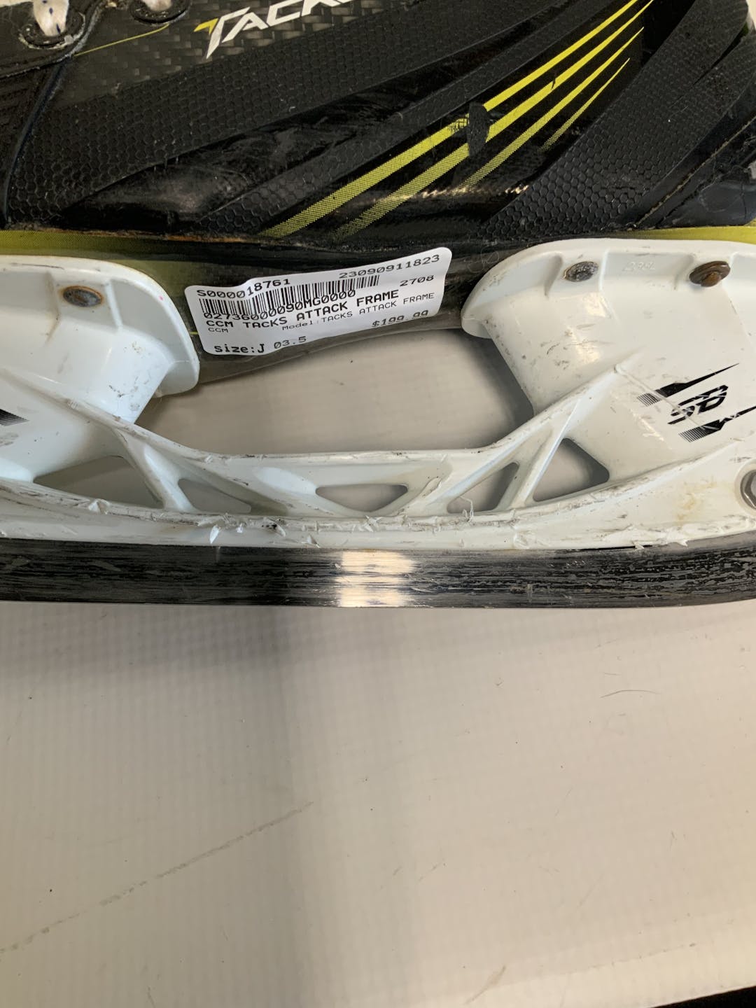 Used Ccm Tacks Attack Frame Junior 03.5 Ice Hockey Skates SidelineSwap