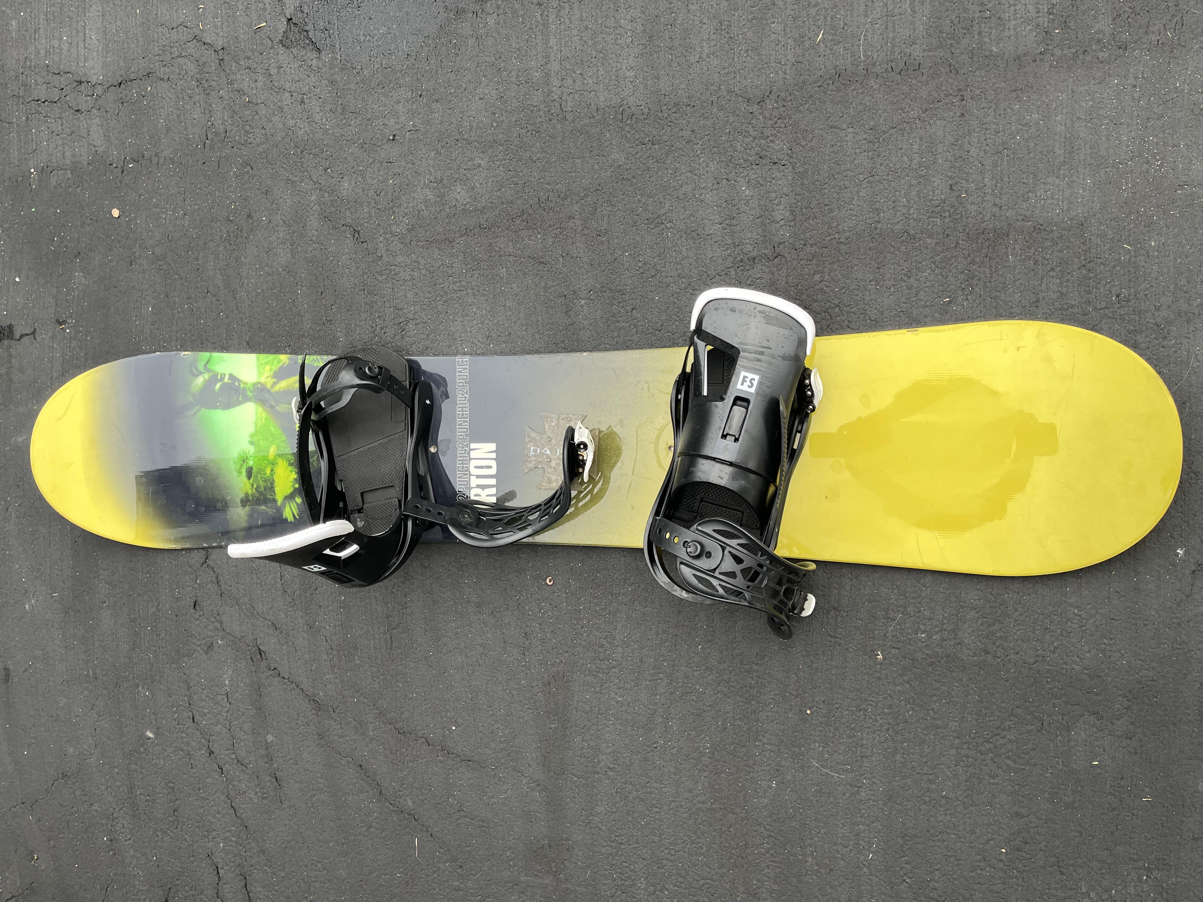 Used 142cm Burton Punch Snowboard With Burton Bindings