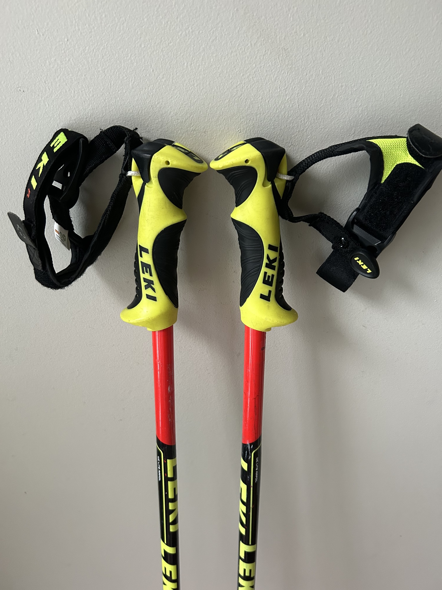 Leki WC Lite Airfoil Ski Poles with Trigger Grips and Straps SidelineSwap