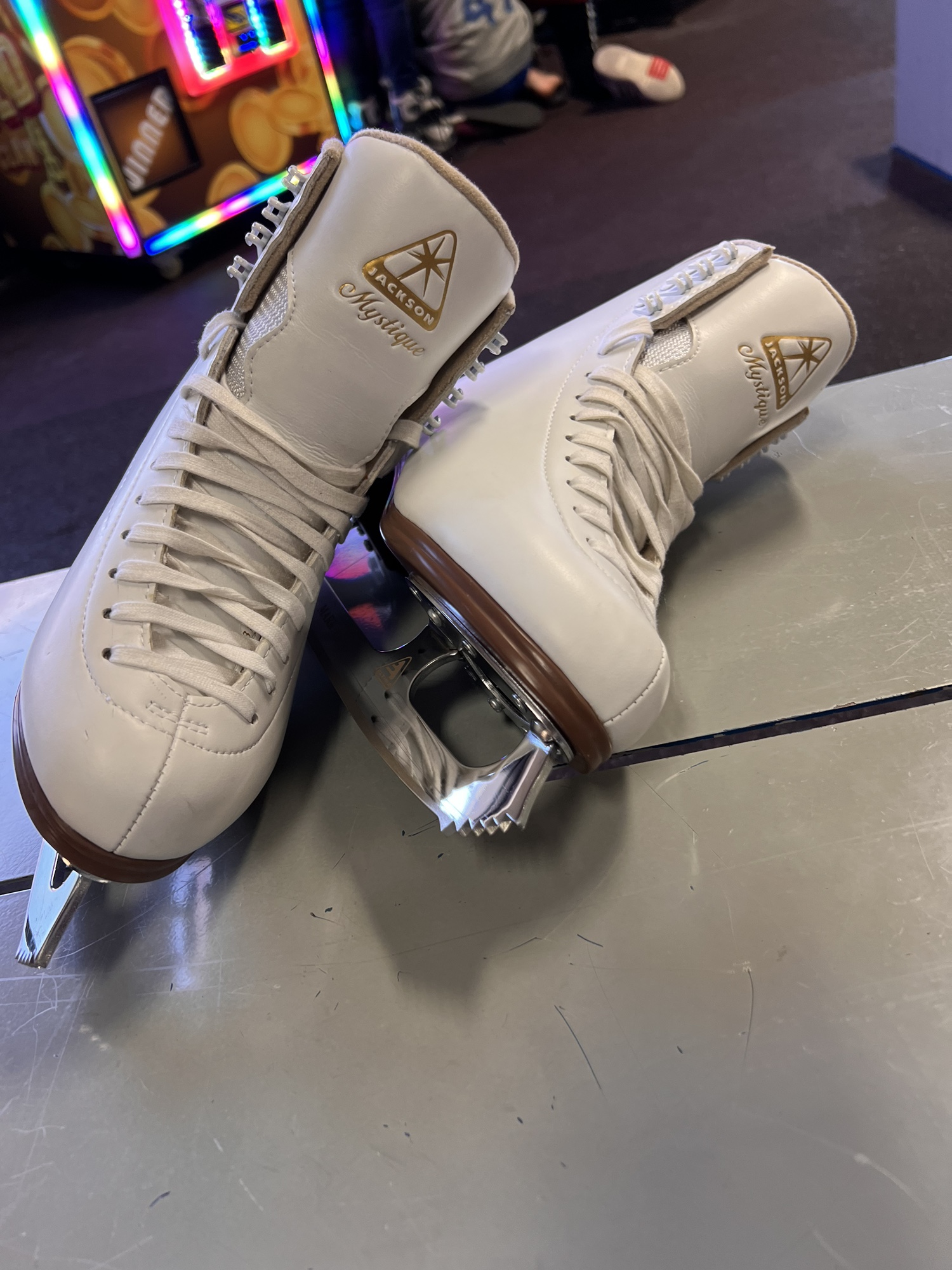 New Jackson Size 5 Mystique Figure Skates SidelineSwap