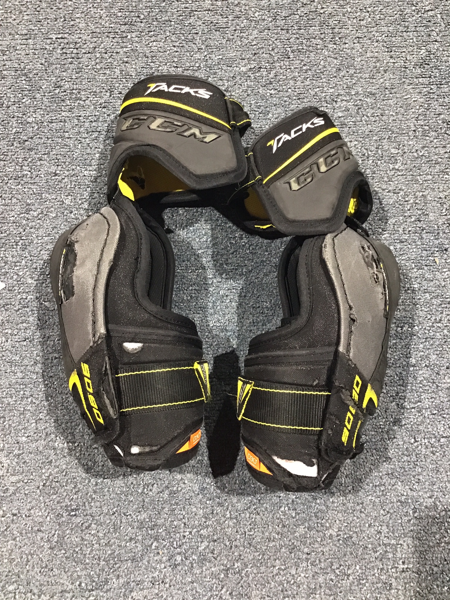 Used CCM Tacks 9080 Pro Stock Elbow Pads Large SidelineSwap