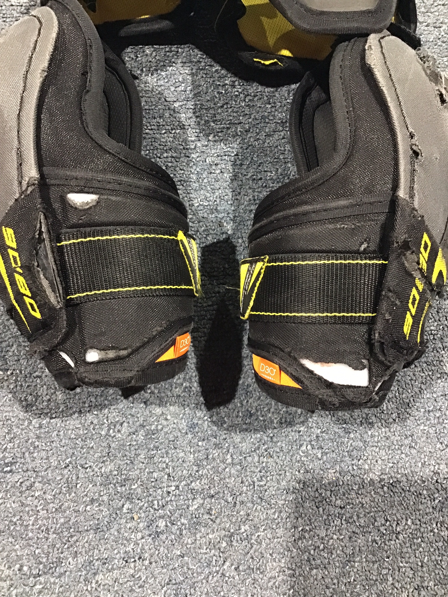 Used CCM Tacks 9080 Pro Stock Elbow Pads Large SidelineSwap