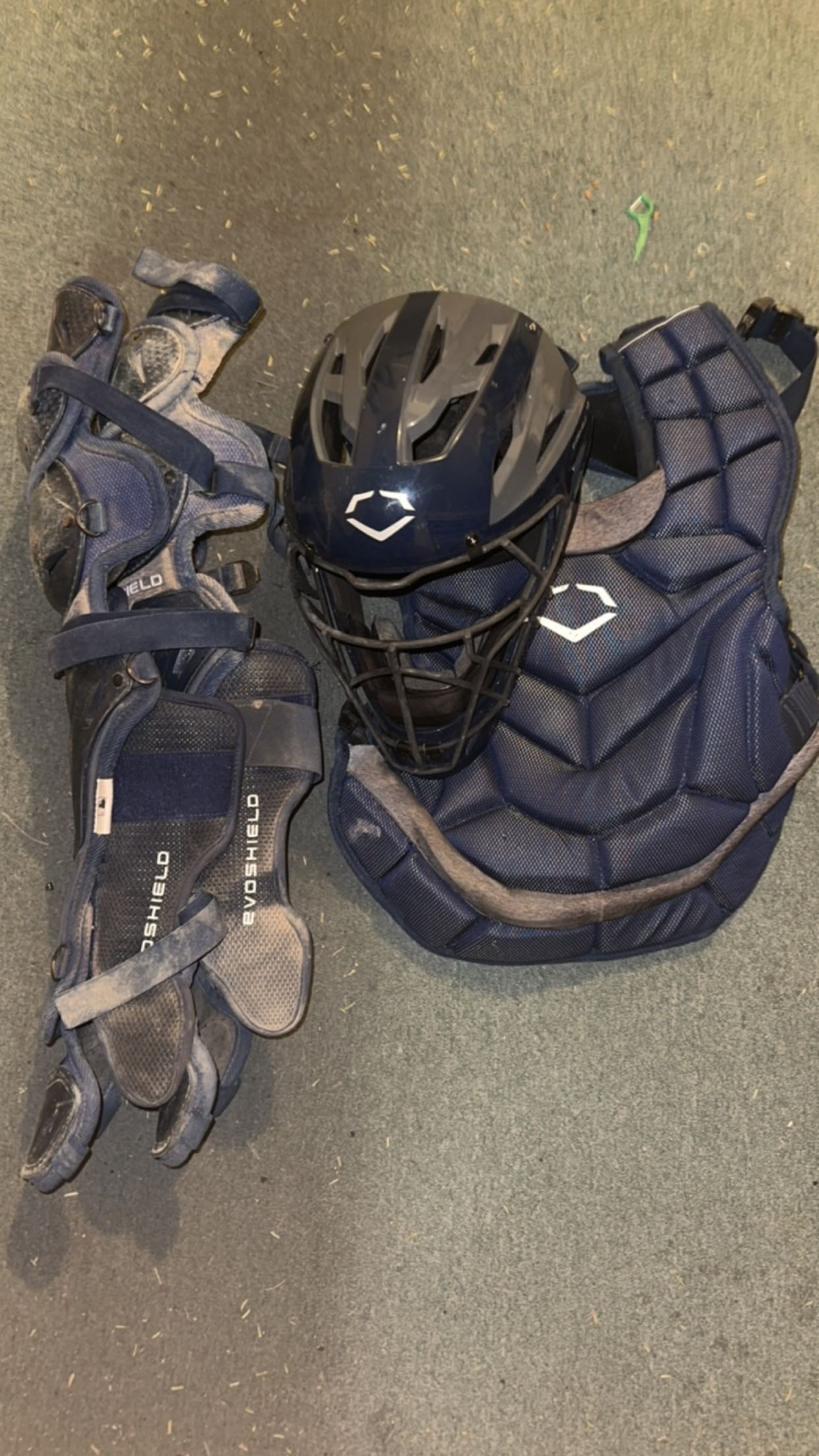 Evo shield catchers gear. Used for two tournaments SidelineSwap