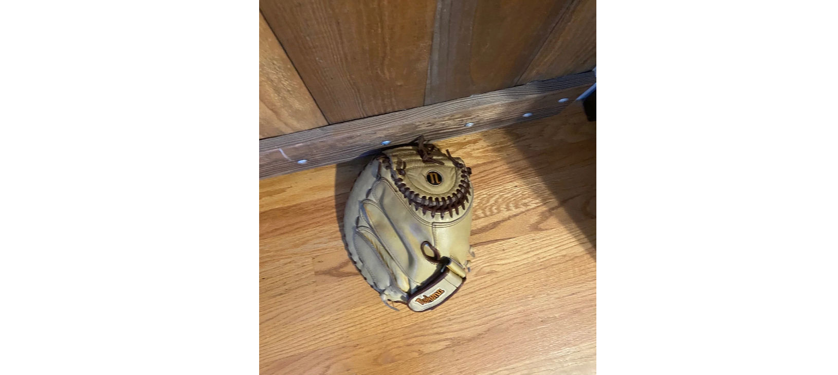 Used Right Hand Throw Nokona TNCMFP Catcher's Glove 32" SidelineSwap