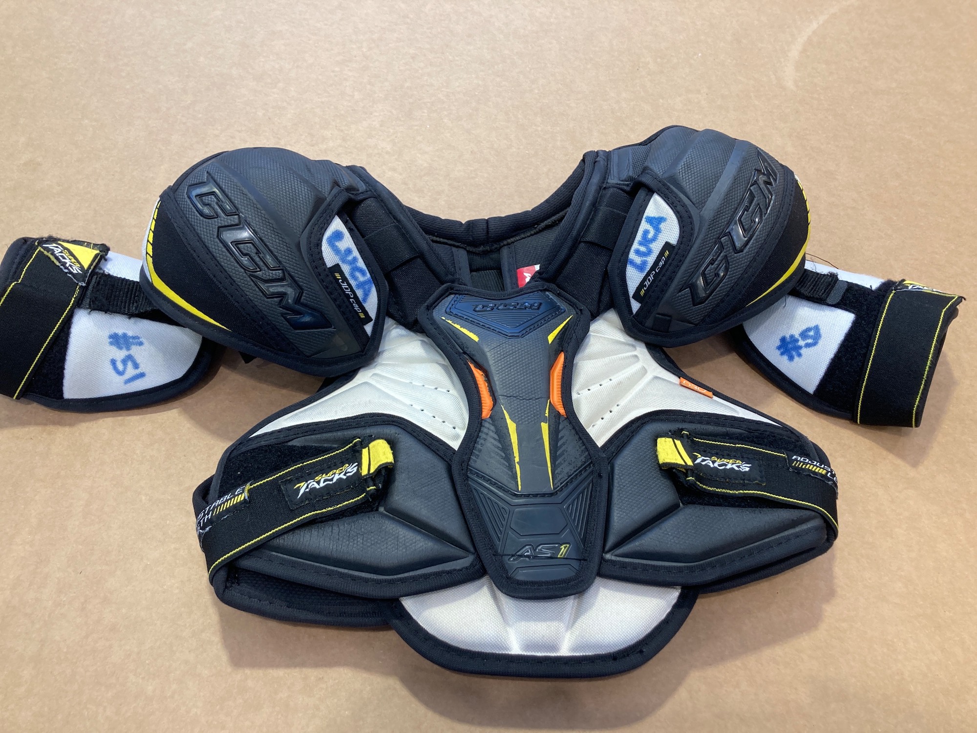 Junior Used Medium CCM Super Tacks AS1 Shoulder Pads SidelineSwap