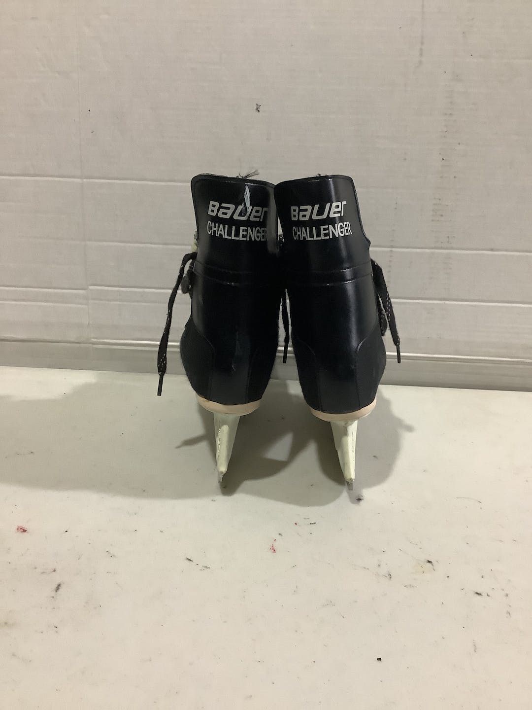 Used Bauer Challenger Intermediate 6.0 Ice Hockey Skates SidelineSwap