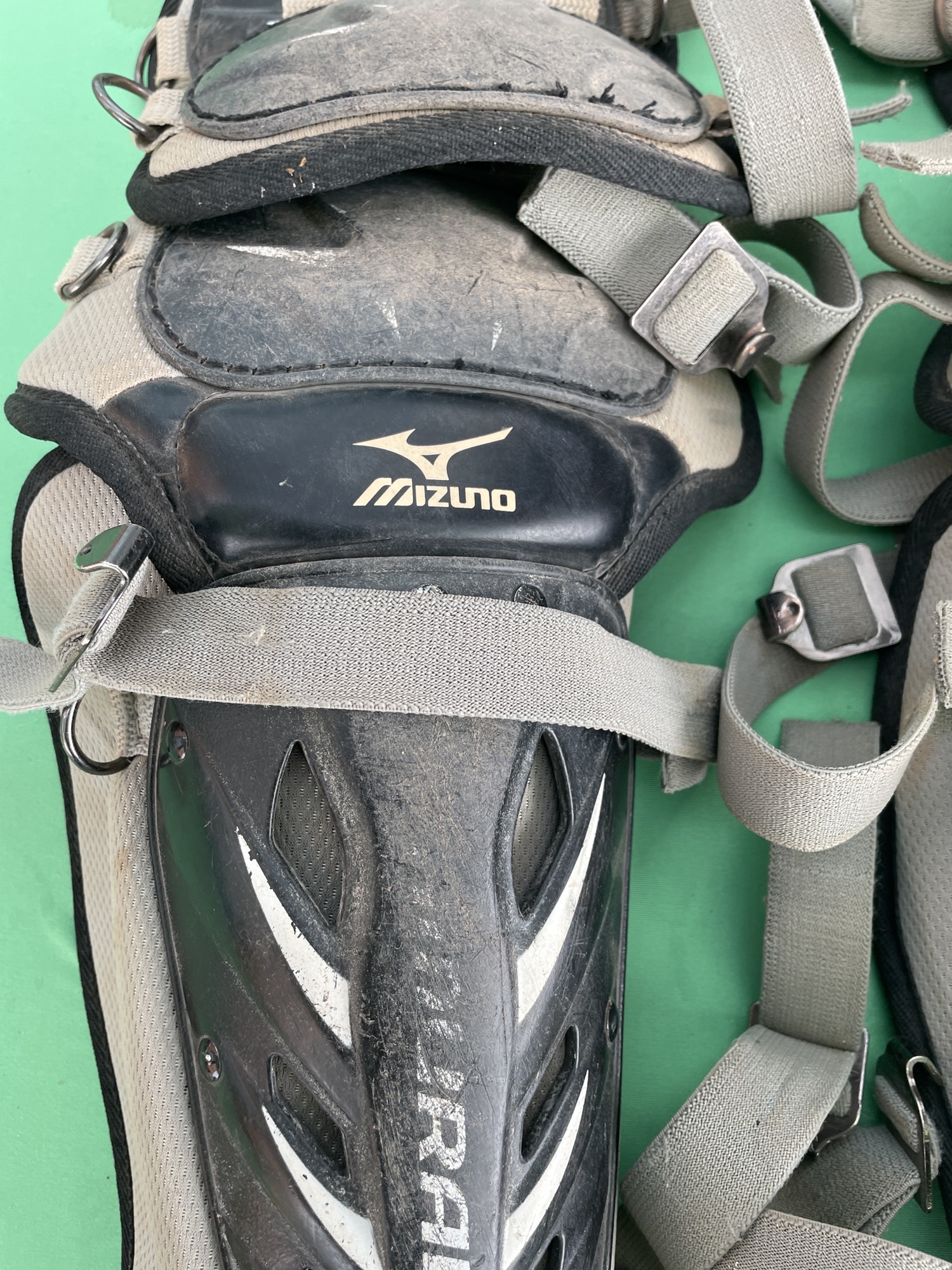 Used Mizuno Samurai Catcher's Leg Guard SidelineSwap