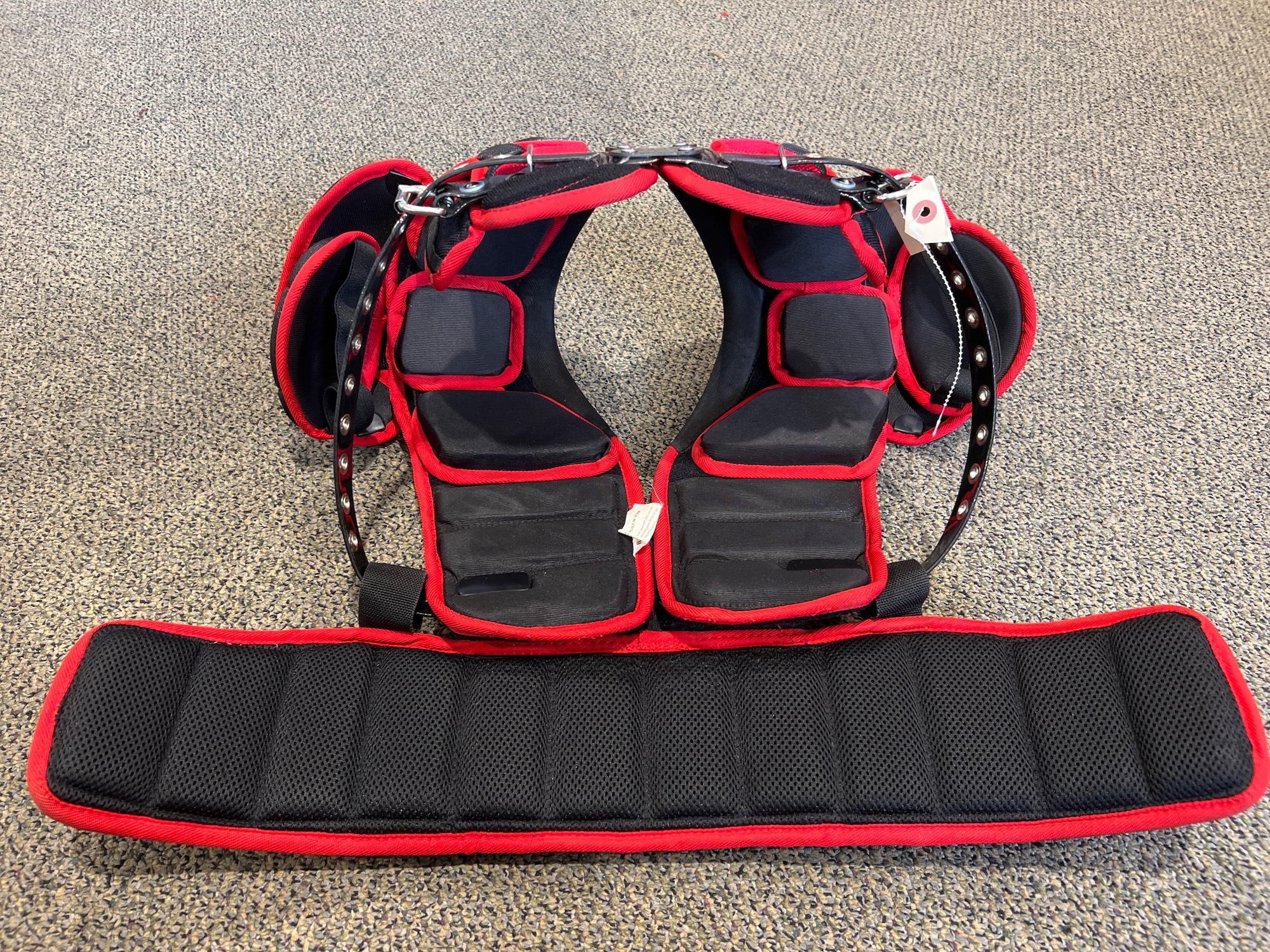 TAG Alt 2 Youth Medium Shoulder Pads SidelineSwap