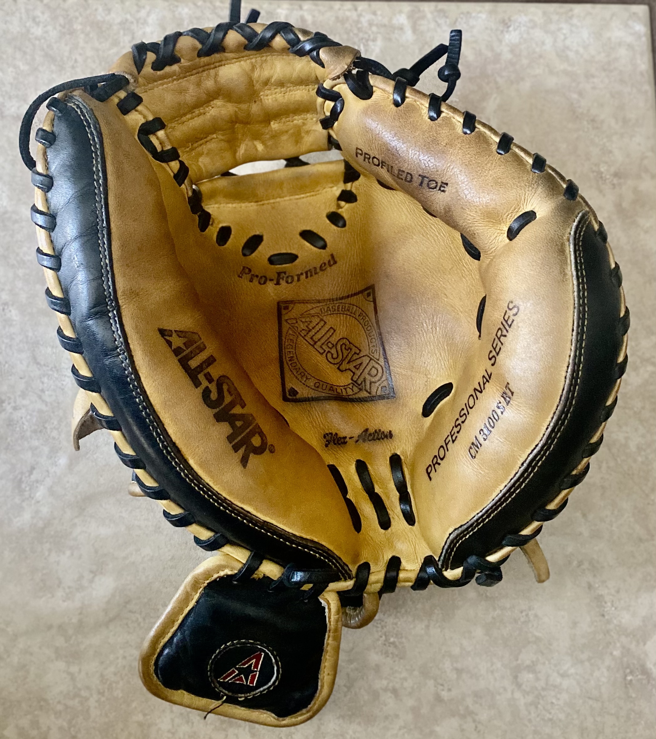 Wilson A2000 All Star Pro Series Baseball Catcher's Mitt