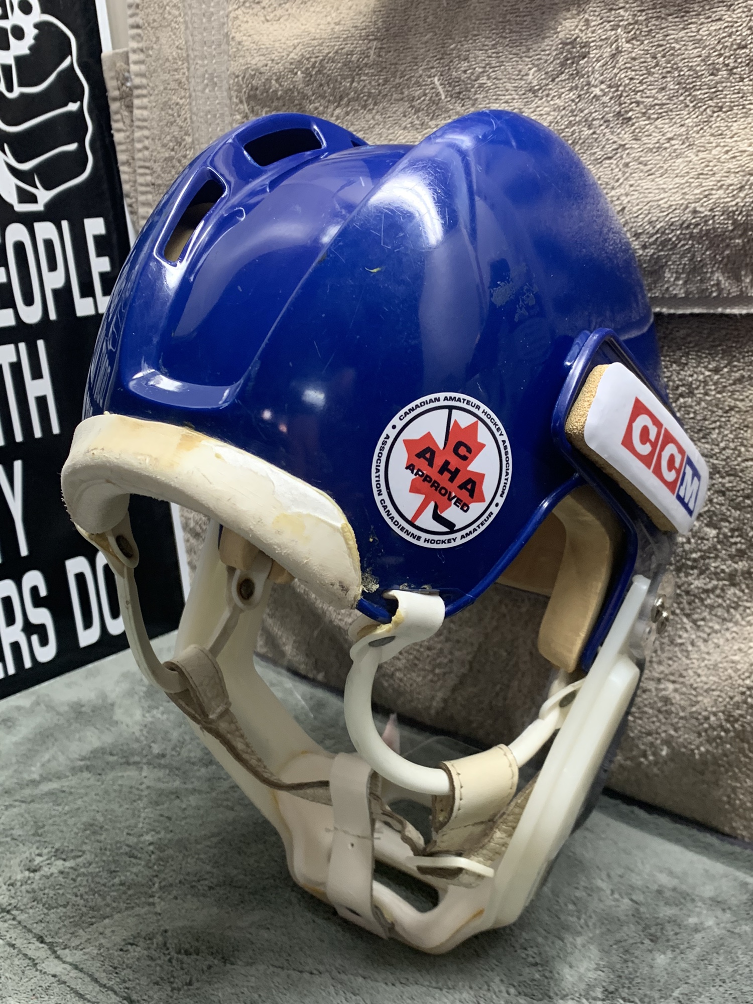 VINTAGE RARE DARK BLUE CCM HT2 HOCKEY HELMET WITH NEW JAW GUARD AND