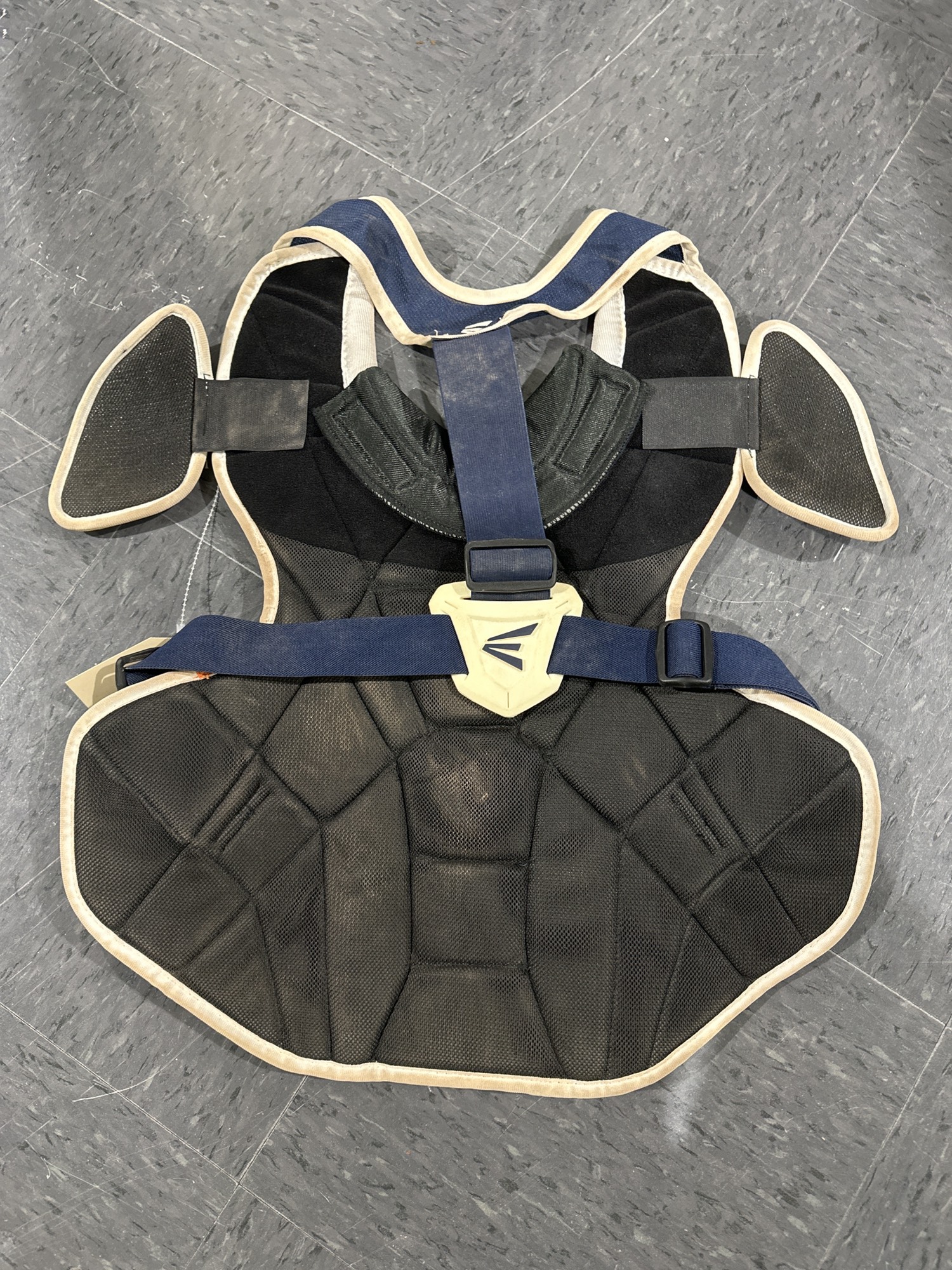 Used Easton Mako Catcher's Chest Protector SidelineSwap