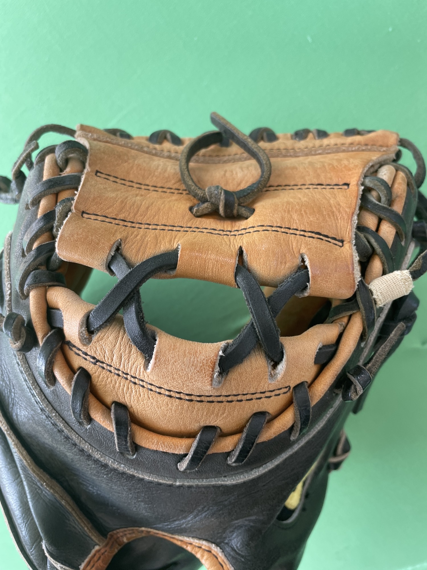 Used Wilson A2000 Pudge Catcher Baseball Glove 32.5" SidelineSwap