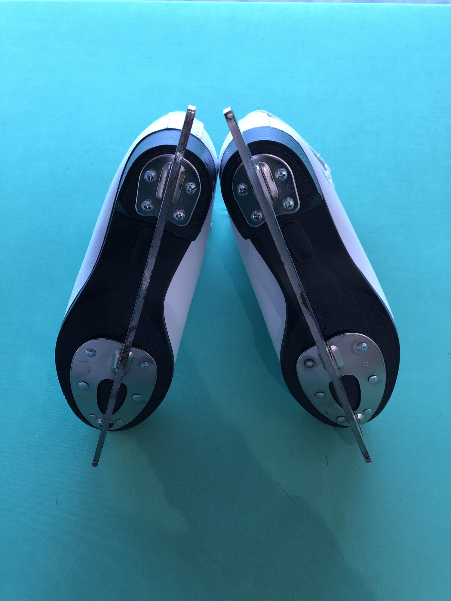 Used Jackson Glacier 350 Figure Skates Size 3.0 SidelineSwap