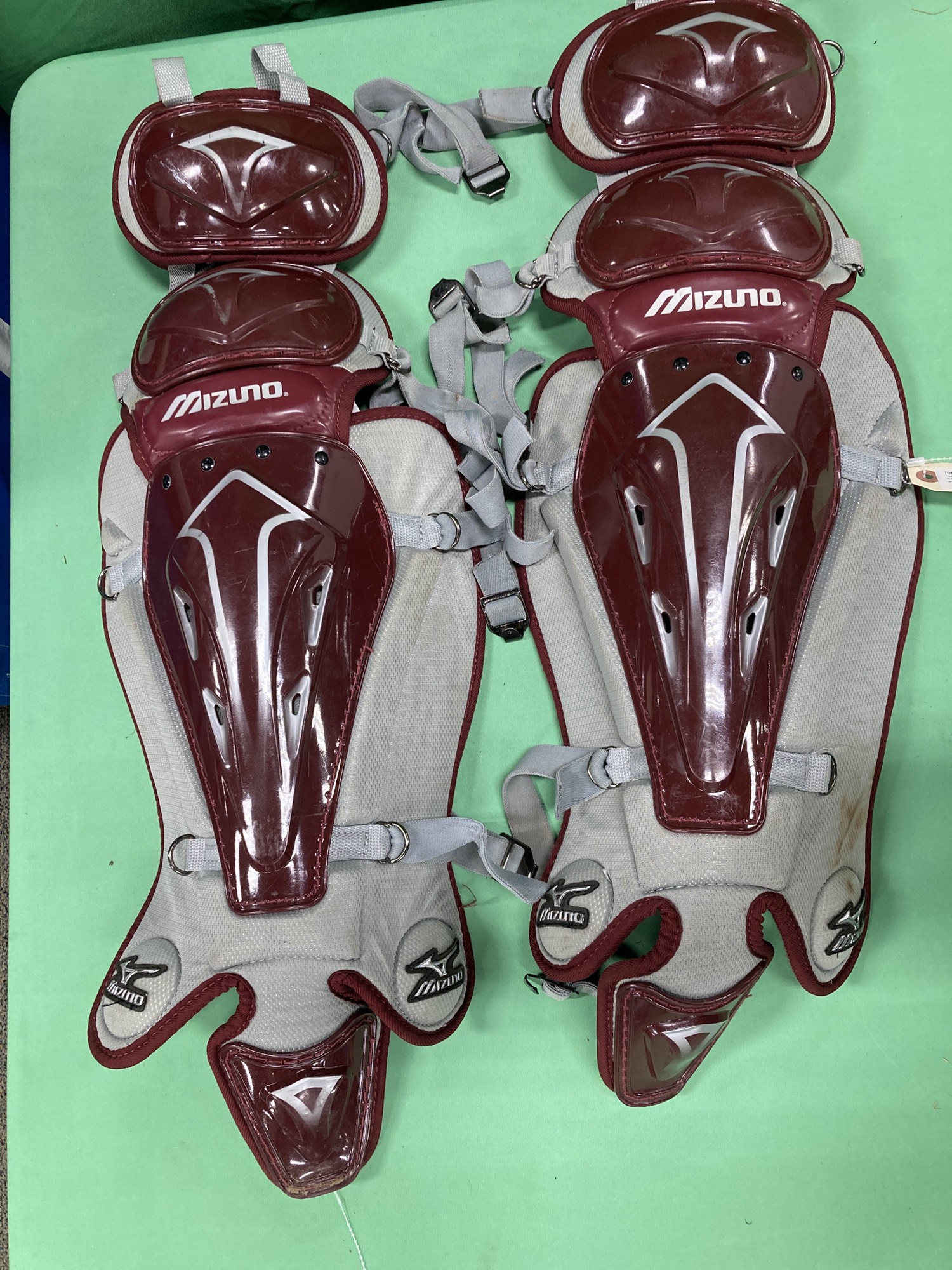 Used Mizuno Samurai Catcher's Leg Guard SidelineSwap