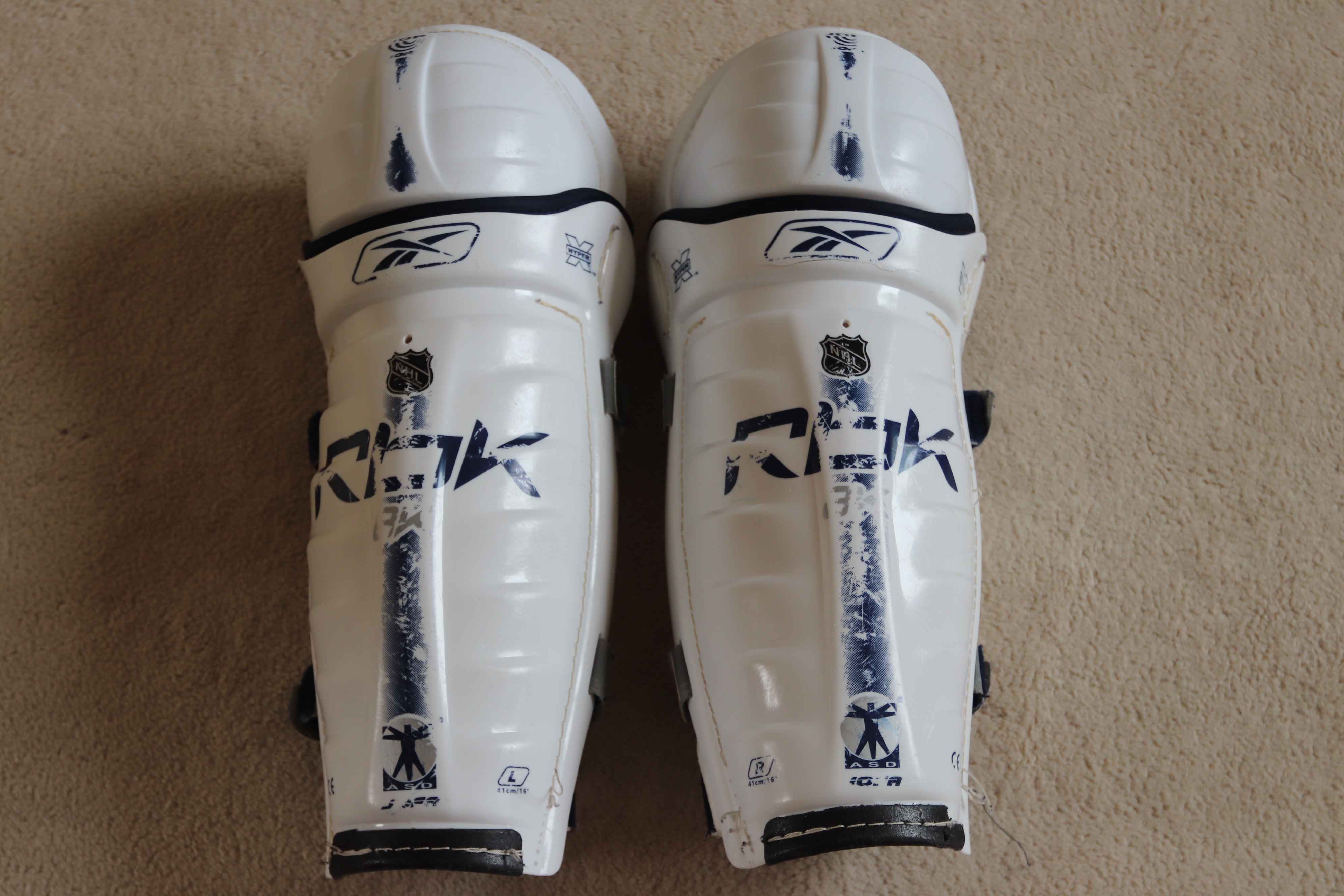 RBK/JOFA 8K Shin Pads 16 inches SidelineSwap
