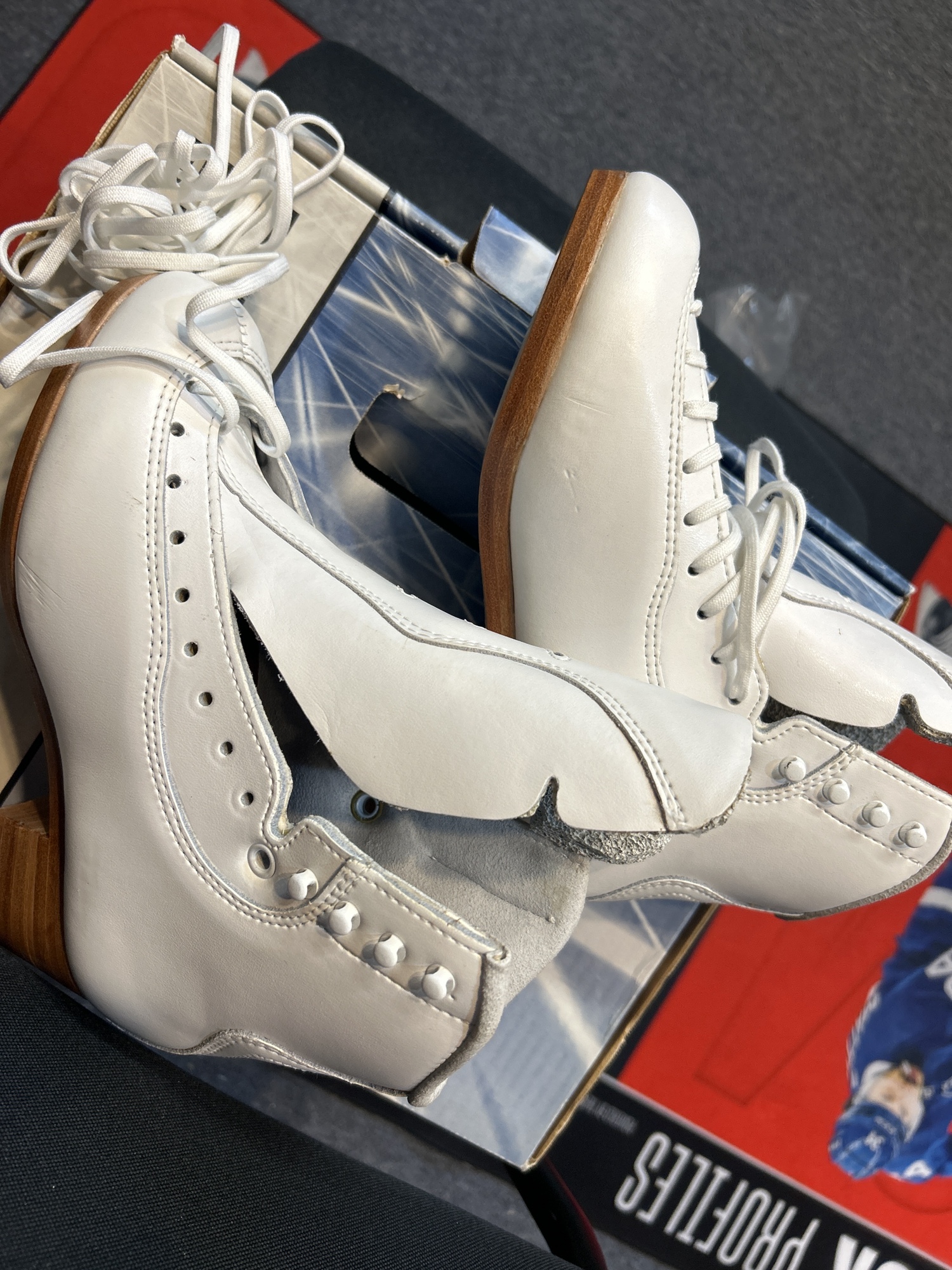 【SummerSale】 【デッドストック】KING JOE GA-94 超合金 New Old Stock Jackson Size 4.5 Figure Skates DJ 3500