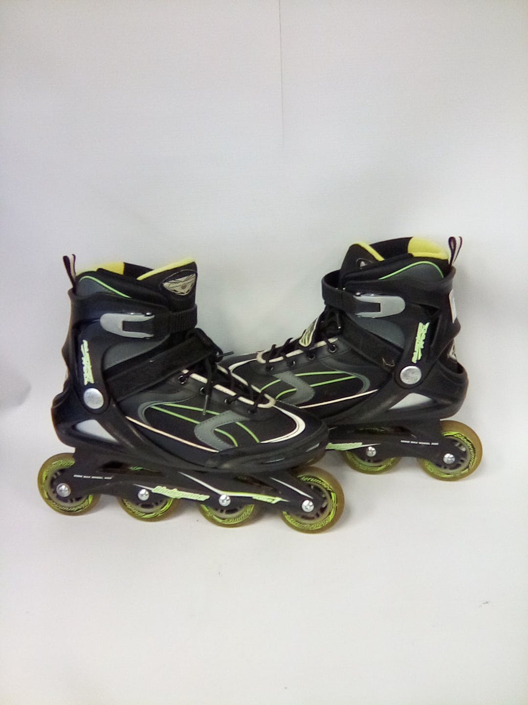 Used Bladerunner Pro Xt Senior 8 Inline Skates Rec And Fitness