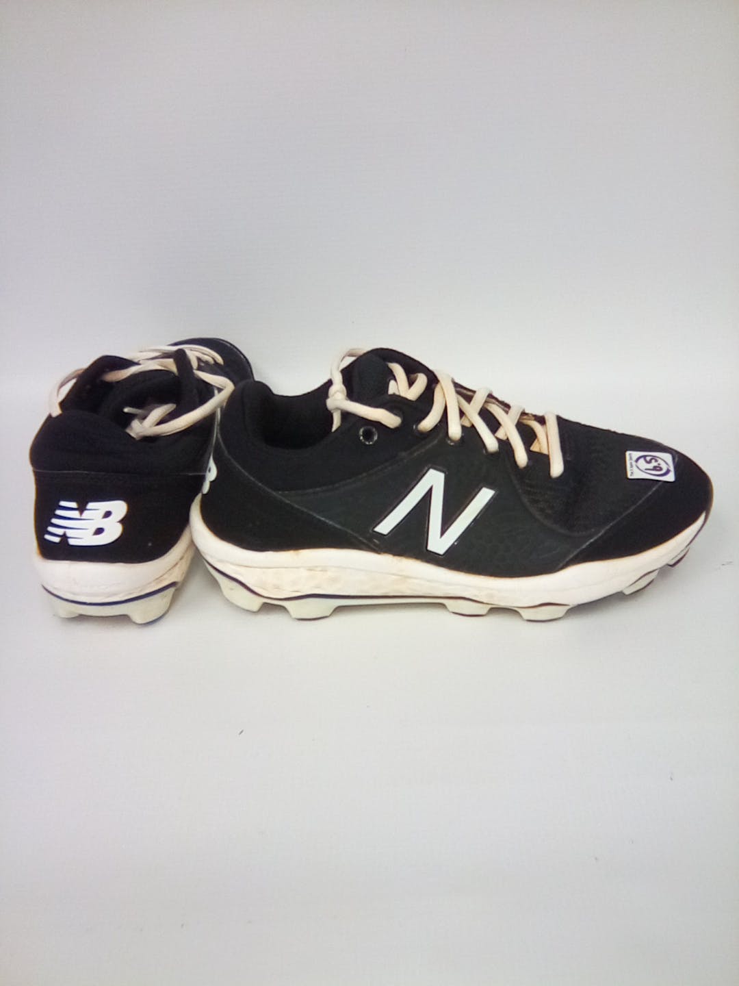 Used New Balance Baseball Cleats Sz 6.5 Youth 06.5 Baseball And