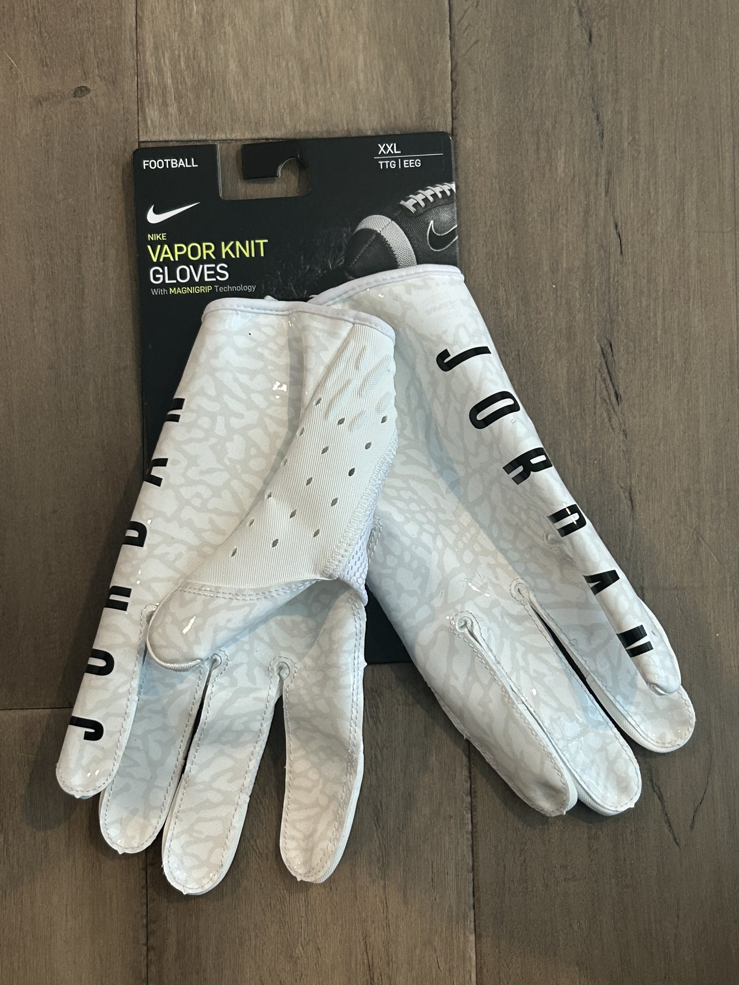 2XL Nike Vapor Jet Jordan Football White Gloves With Magnigrip Brand