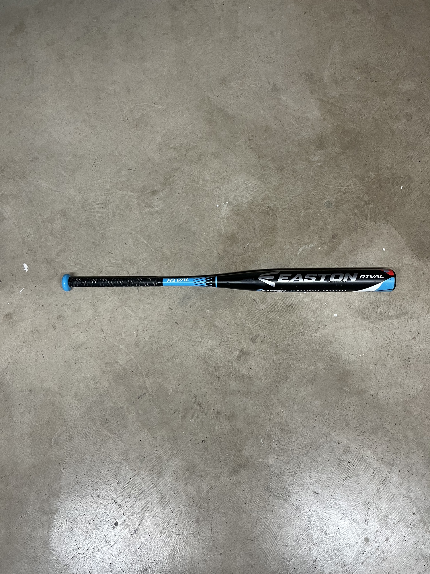Easton Rival Softball bat SidelineSwap