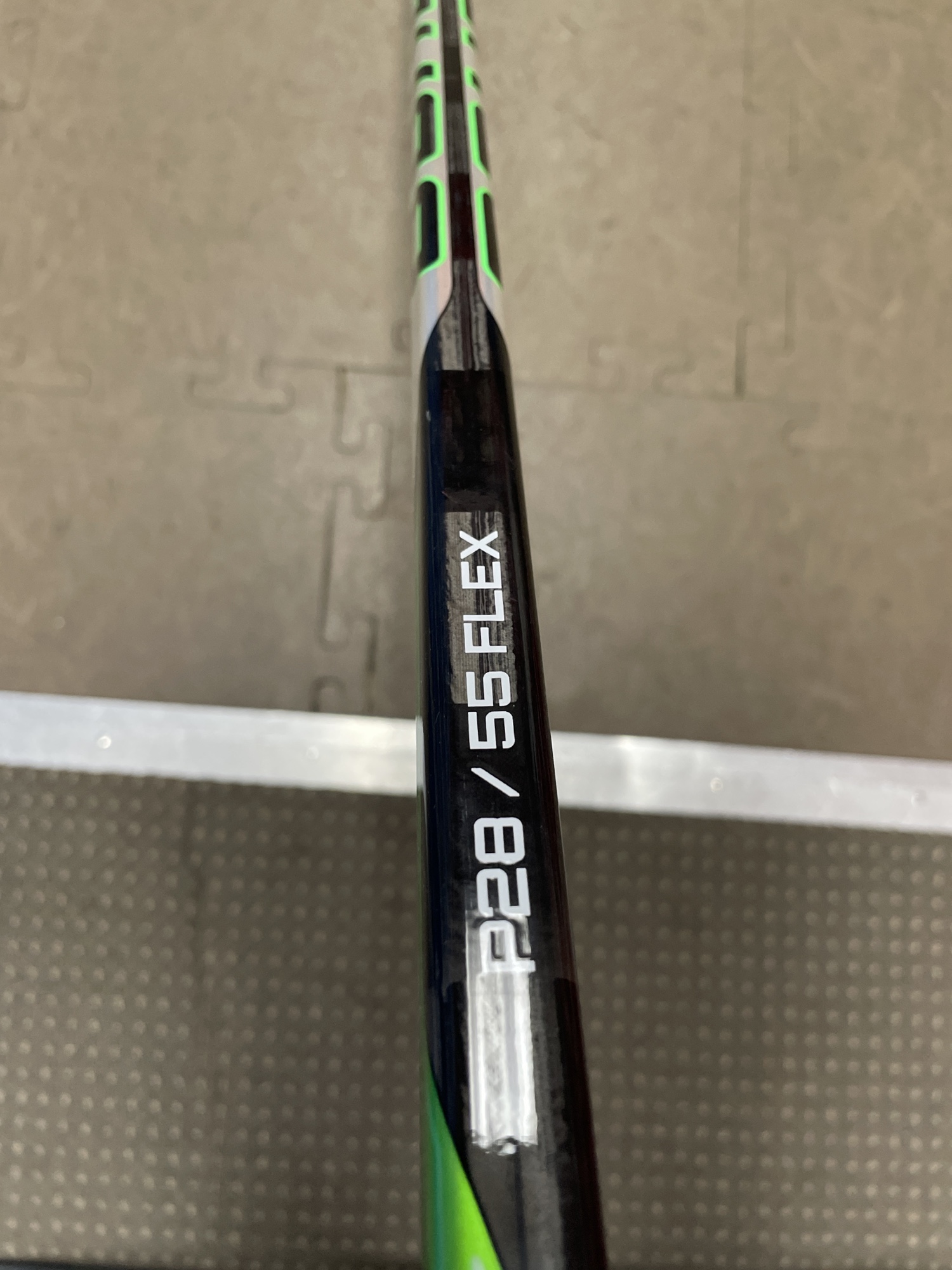 New Int Left Hand P28 Bauer Sling Hockey Stick SidelineSwap