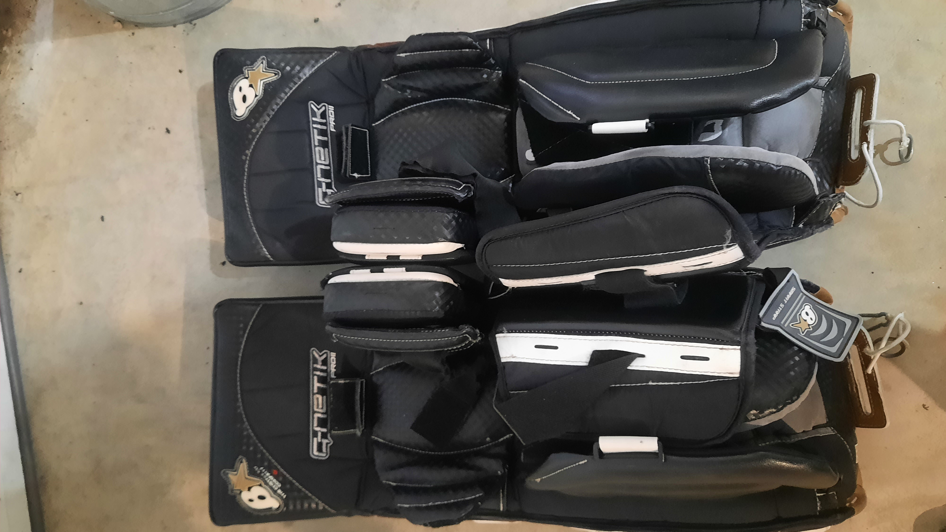 Used 32" Brian's Brians Pro II Goalie Leg Pads SidelineSwap