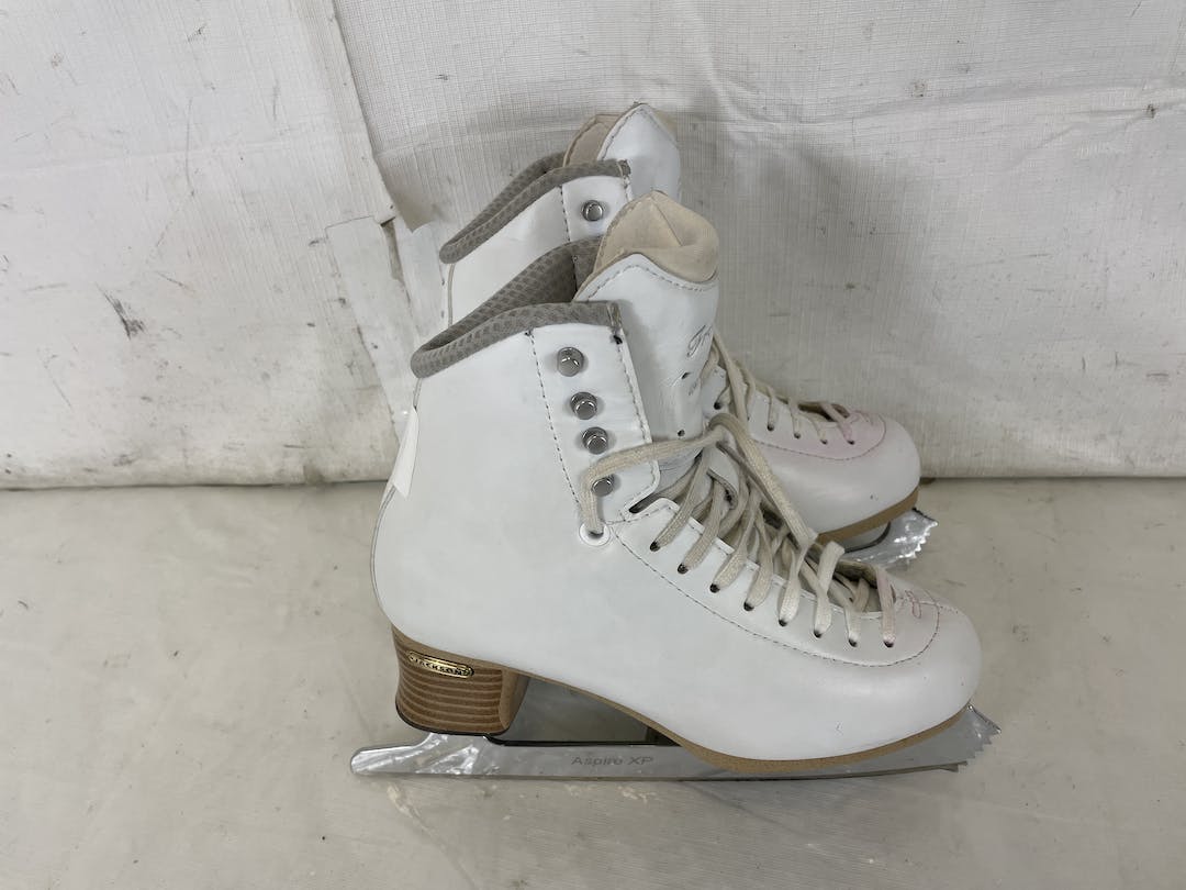 Used Jackson Freestyle 2190 Size 4 R Figure Skates SidelineSwap