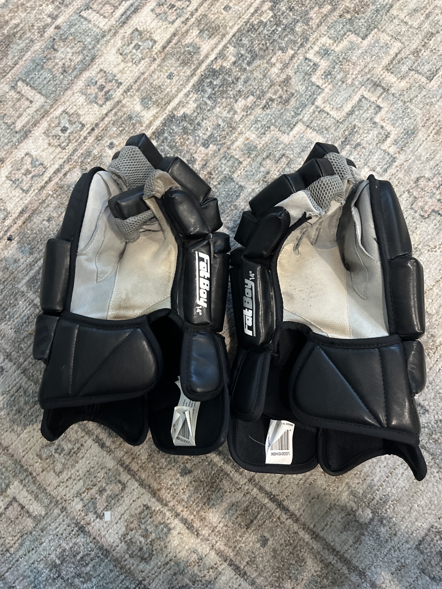 Warrior Box Lacrosse Goalie Gloves, 14 SidelineSwap
