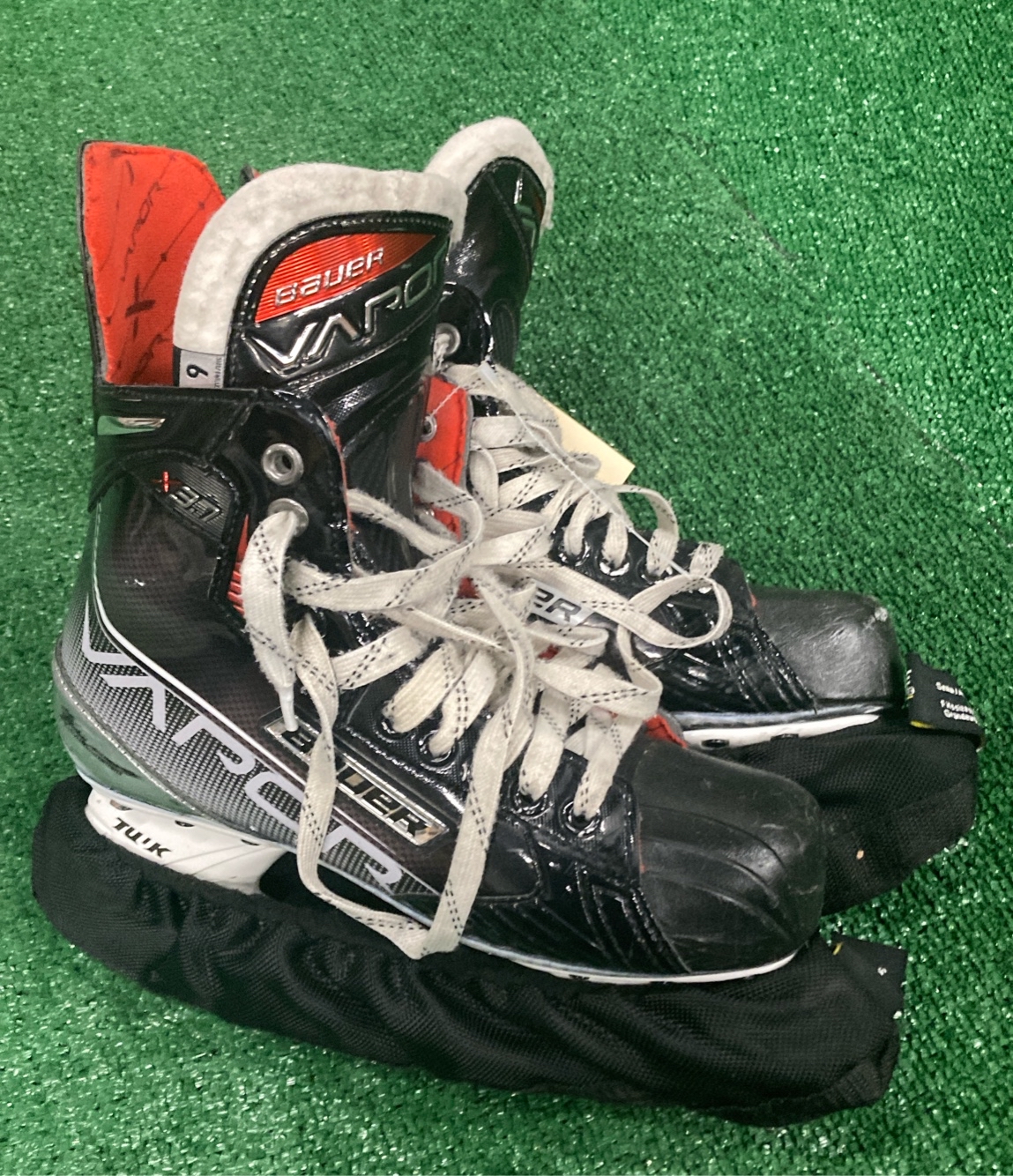 Intermediate Used Bauer Vapor X3.7 Hockey Skates D&R (Regular) 6.0