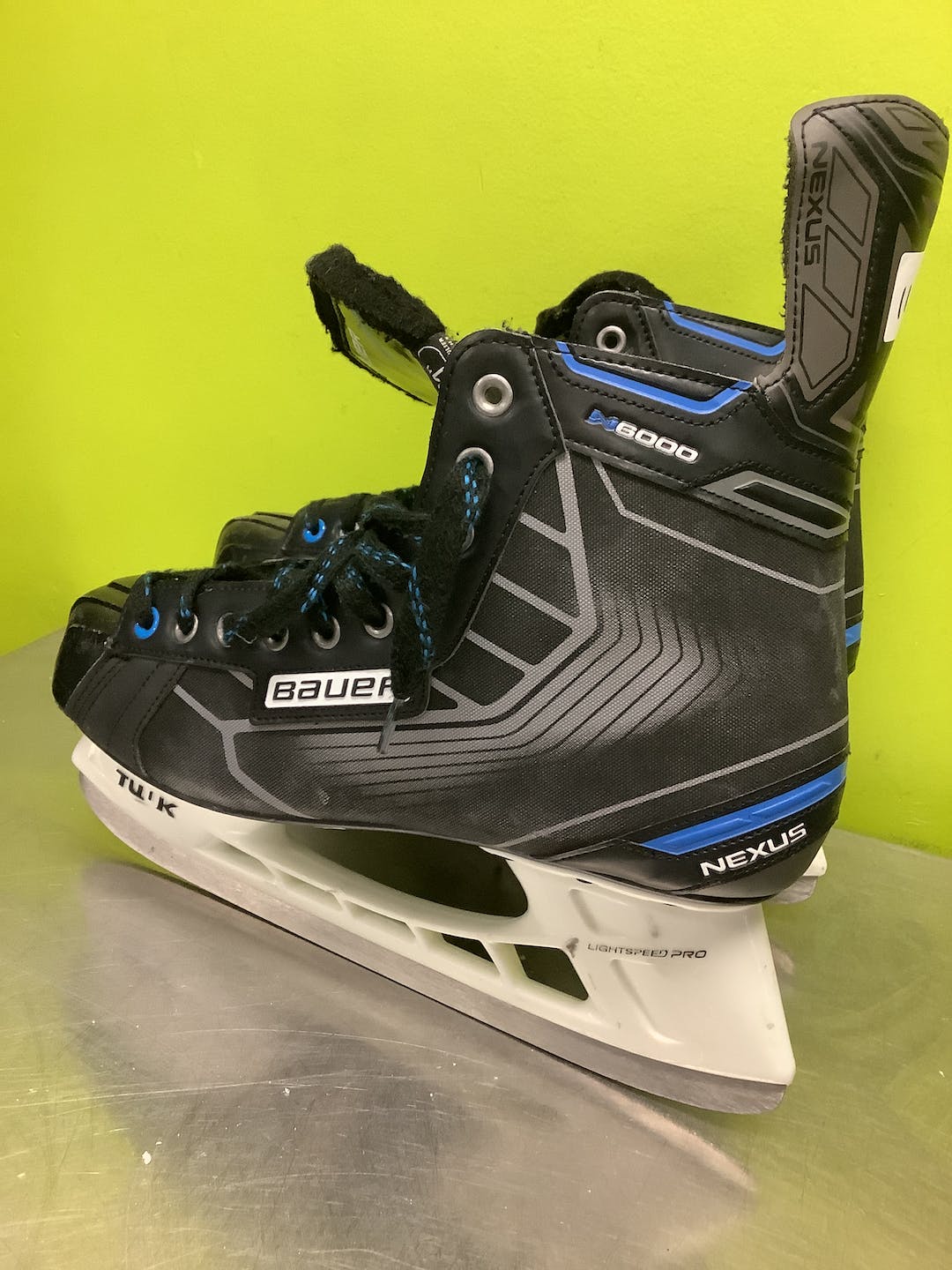 Used Bauer Nexus N6000 Senior 11 Ice Hockey Skates SidelineSwap