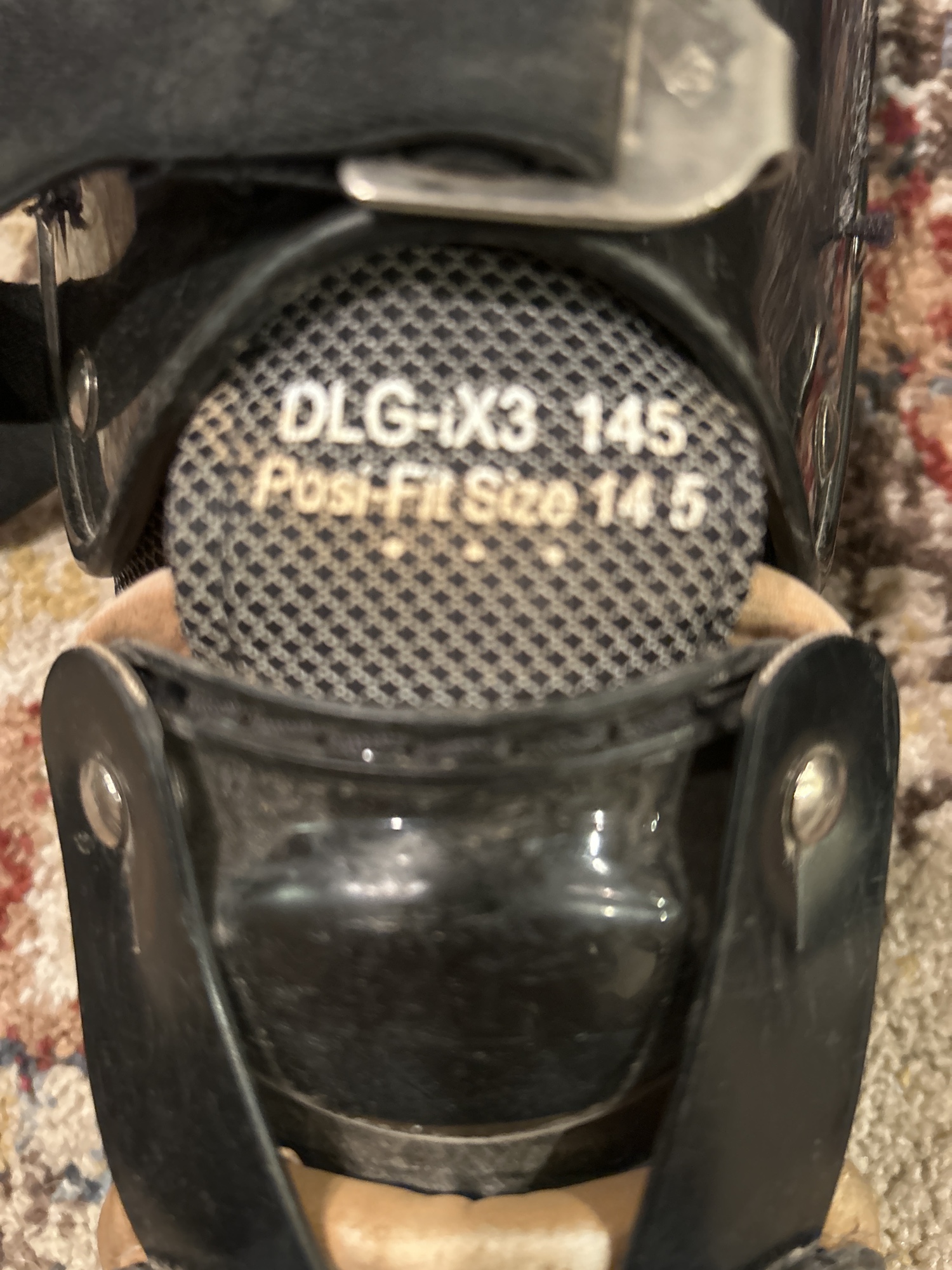 Diamond DLGiX3 145 catcher/umpire shin guards SidelineSwap