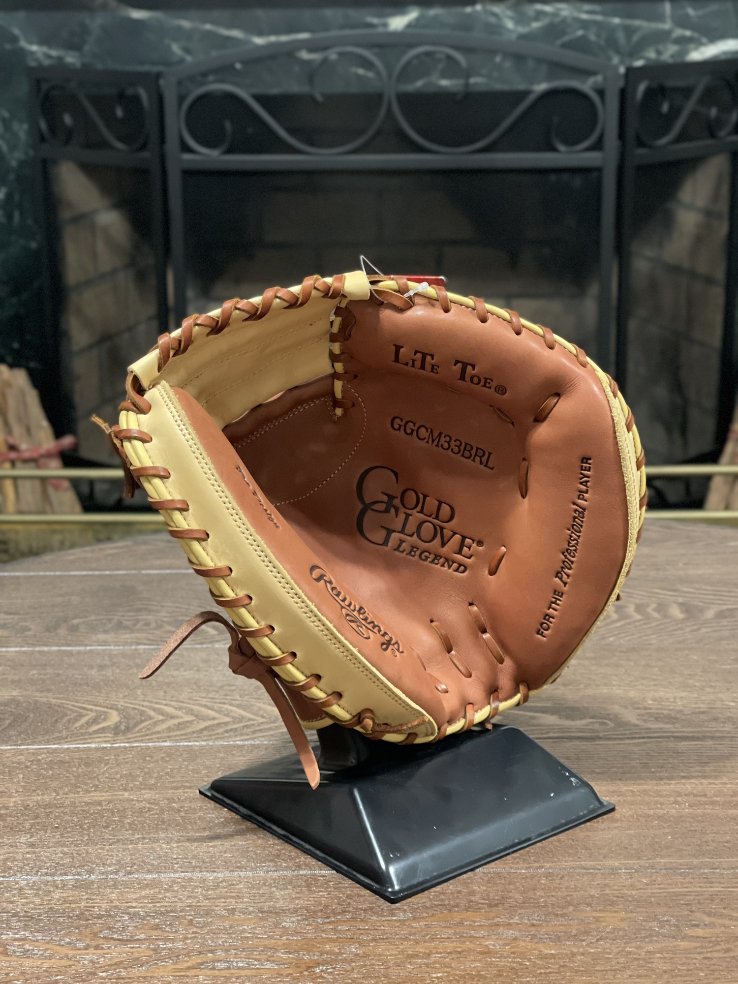 Rawlings Gold Glove Legend GGCM33BRL 33” Catchers Mitt New With Tag