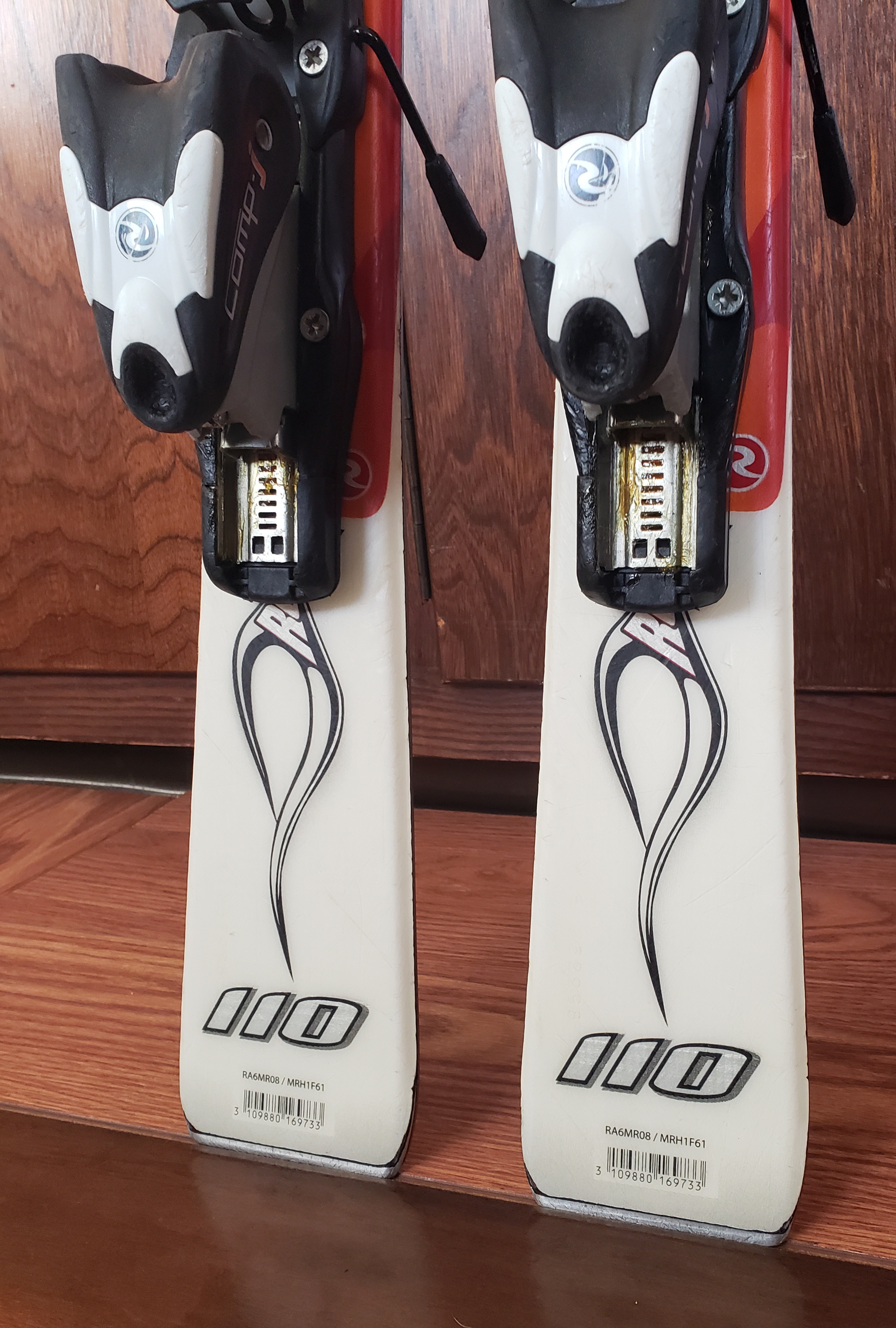 JUNIOR SKIS 110cm ROSSIGNOL with ROSSIGNOL COMP J BINDINGS *USED* CLEAN